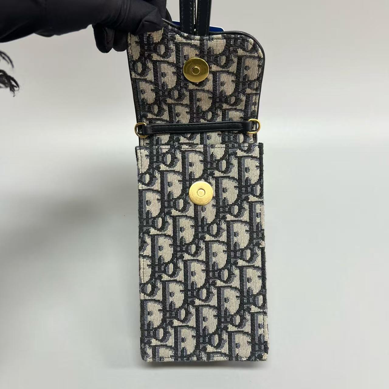 Dior - Saddle Vertical Phone Bag - Oblique jacquard canvas with leather trim - Beige and Black - (mini)