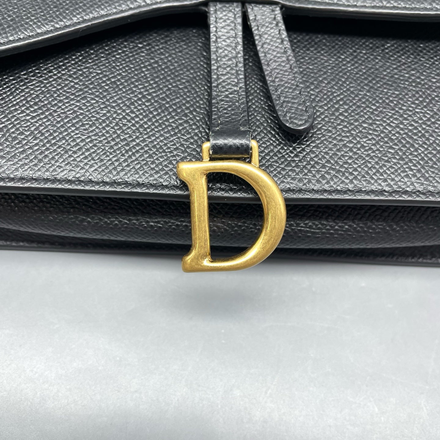 Dior - Saddle Wallet on Chain - Grained calfskin leather - Black - (medium)