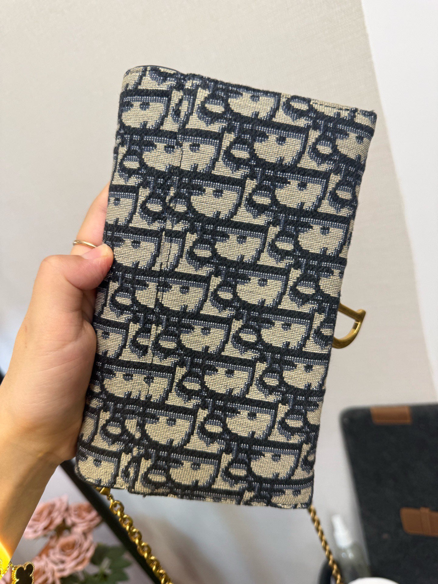 Dior - Saddle Wallet on Chain (WOC) - Oblique jacquard canvas with leather trim - Beige and Navy Blue with Gold-Tone Hardware - (small)