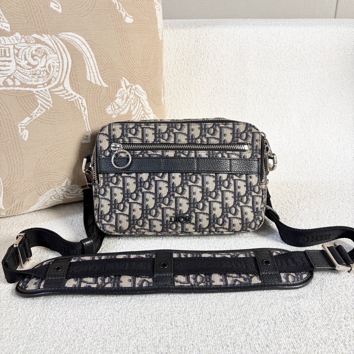 Dior - Safari Camera Bag - Dior Oblique canvas with grained calfskin leather trim - Grey Oblique with black leather and silver-tone hardware - (small)