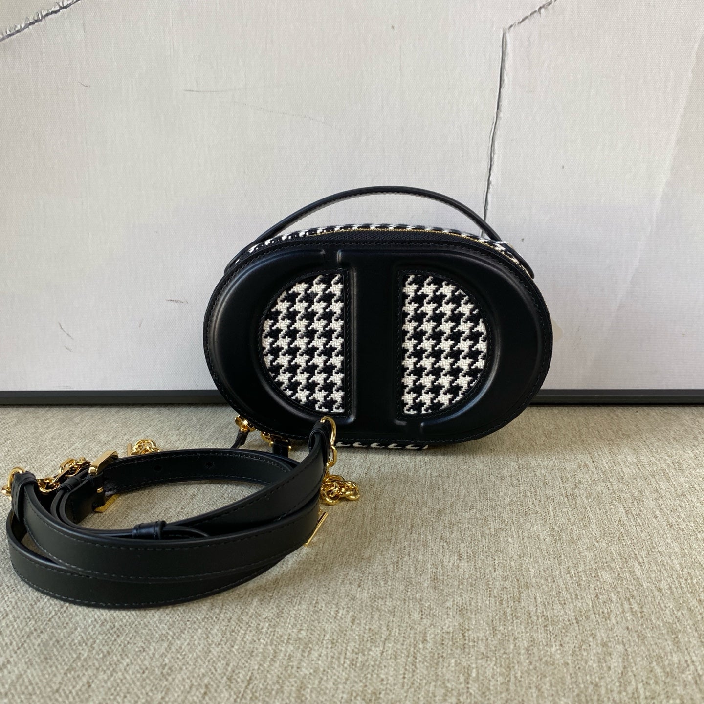 Dior - Signature Oval Camera Bag - Leather and fabric - Black and White - (mini)