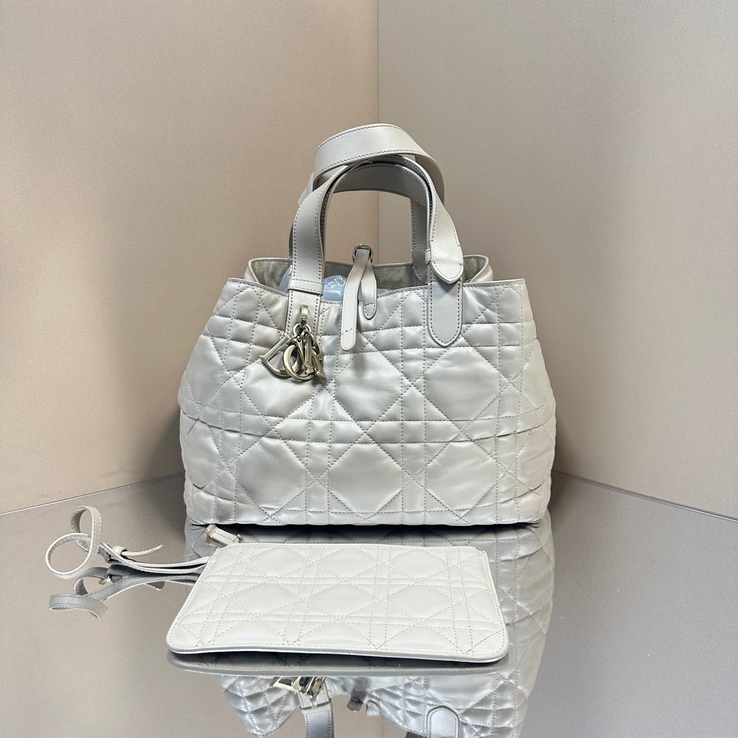 Dior - Toujours Tote Bag - Lambskin leather - Beige - (medium)