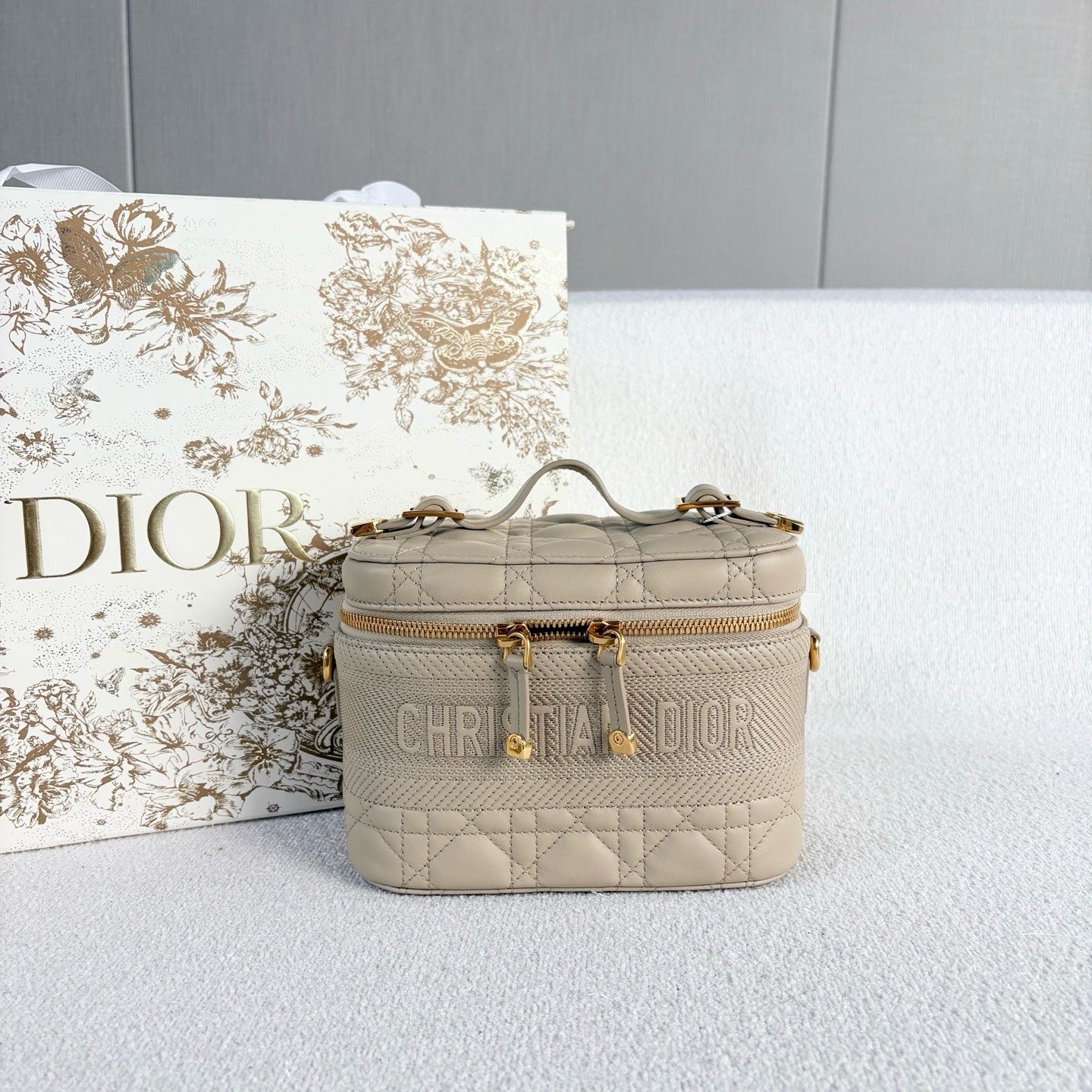 Dior - Travel Vanity Case - Lambskin leather - Beige - (small)