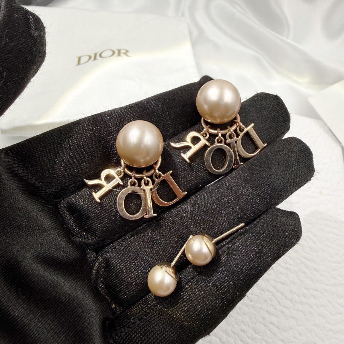 Dior - Tribales - Gold-tone metal with faux pearls and crystal embellishments. - Gold