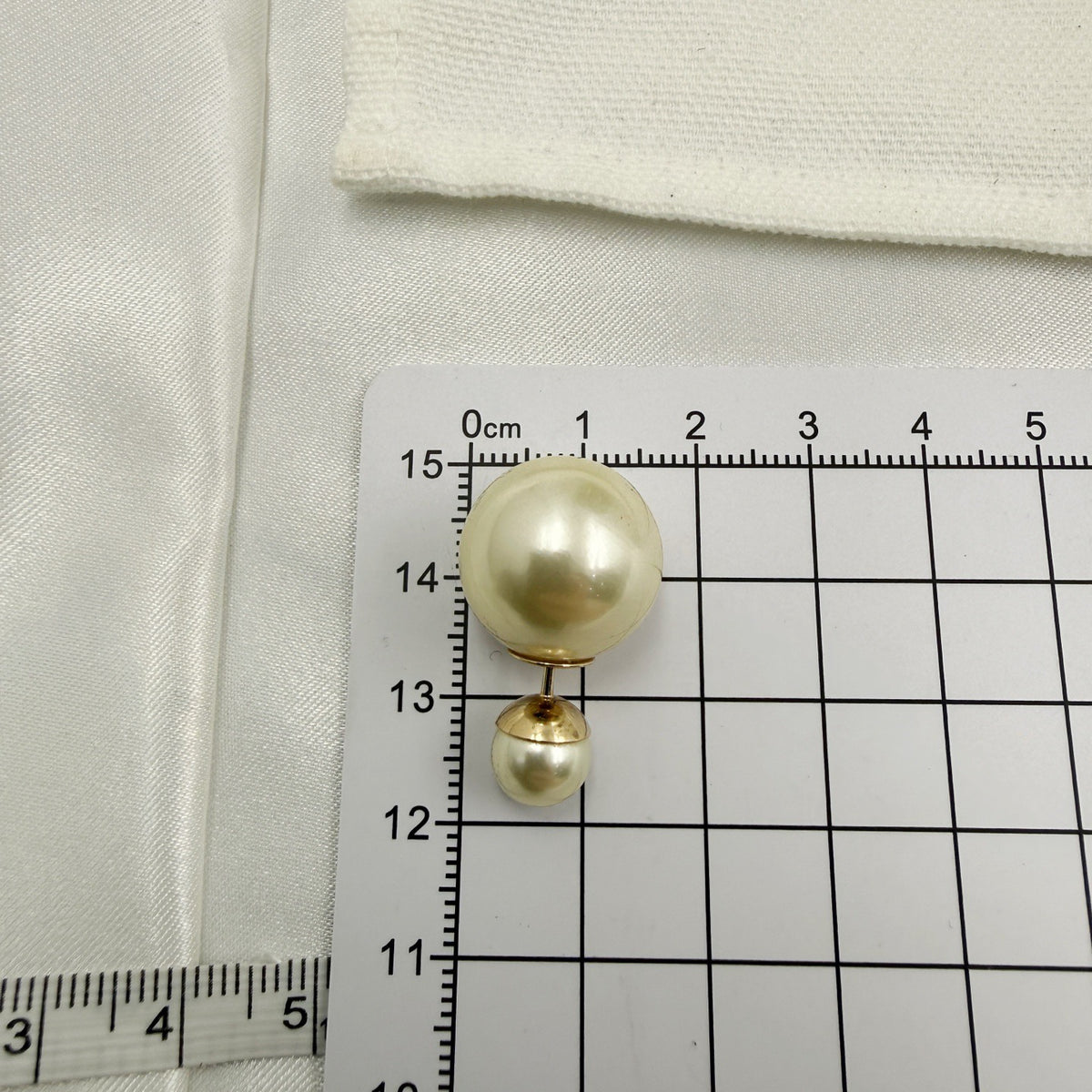 Dior - Tribales - Gold-tone metal with resin pearls - White