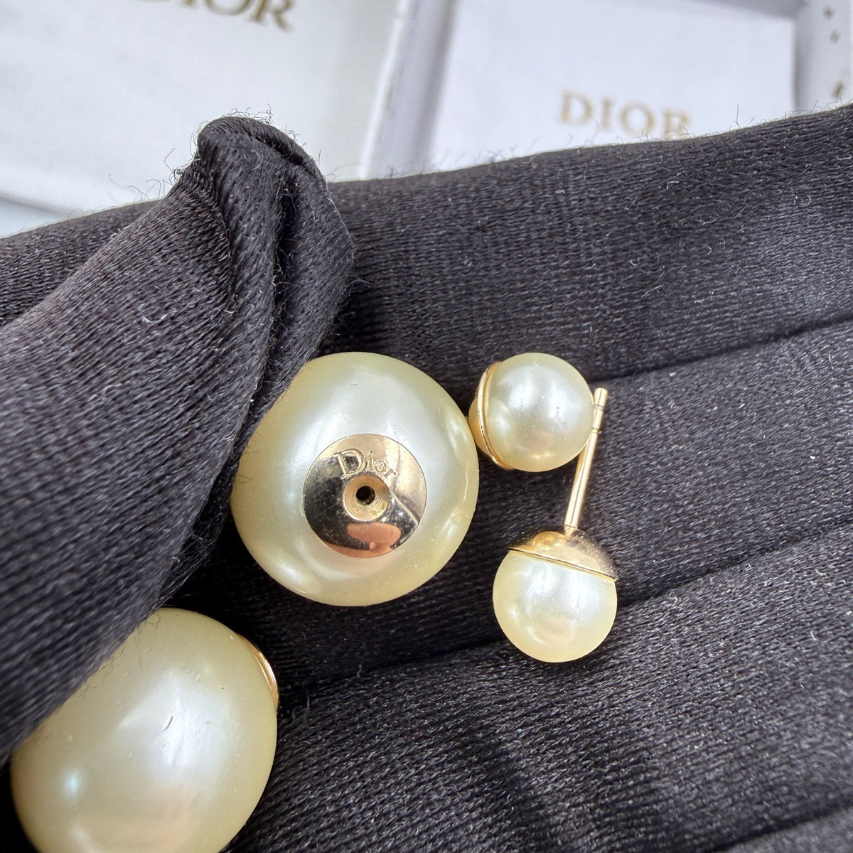 Dior - Tribales - Gold-tone metal with resin pearls - White