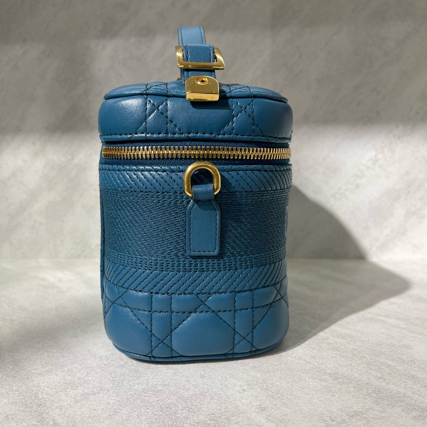 Dior - Vanity Case - Leather - Peacock Blue with Gold-Tone Hardware - (mini)