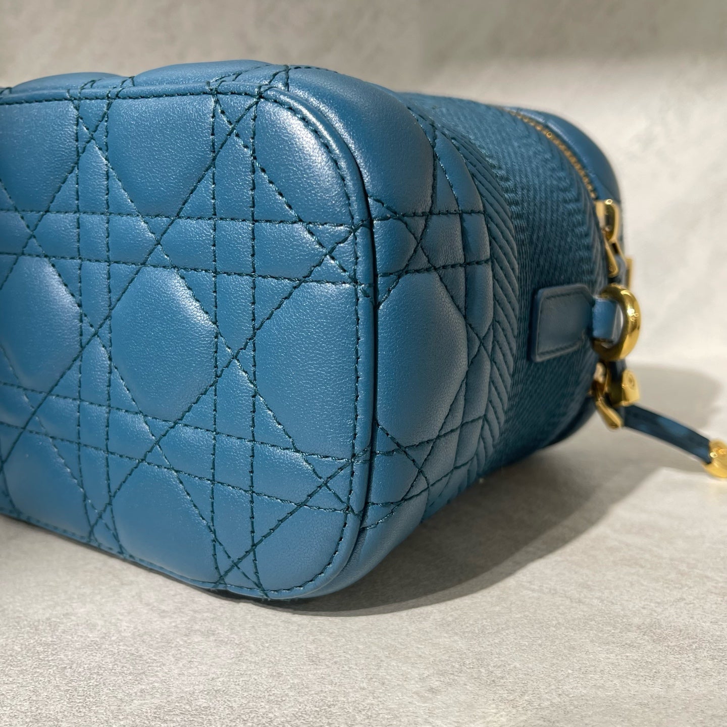 Dior - Vanity Case - Leather - Peacock Blue with Gold-Tone Hardware - (mini)