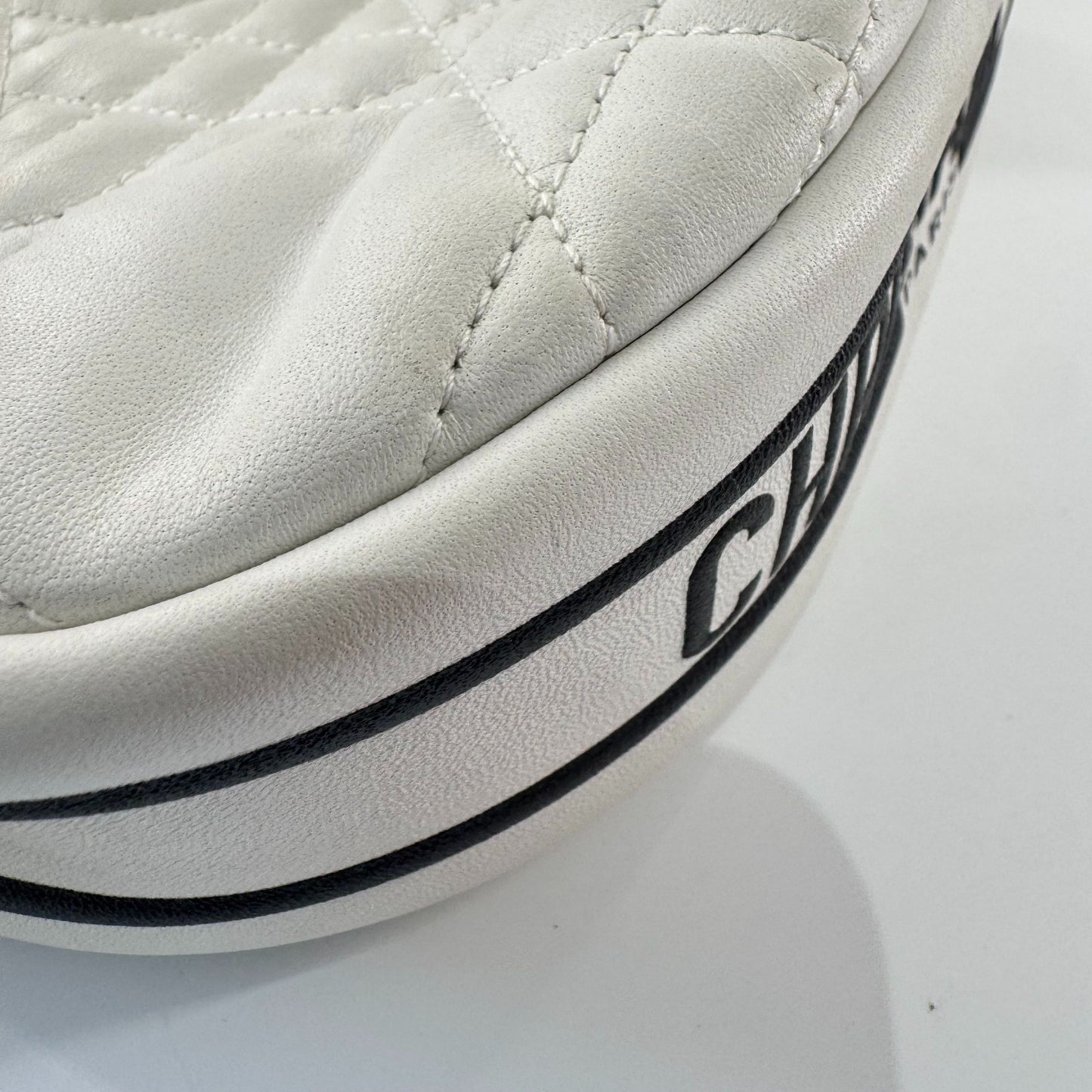 Dior - Vibe Hobo - Leather - White - (small)