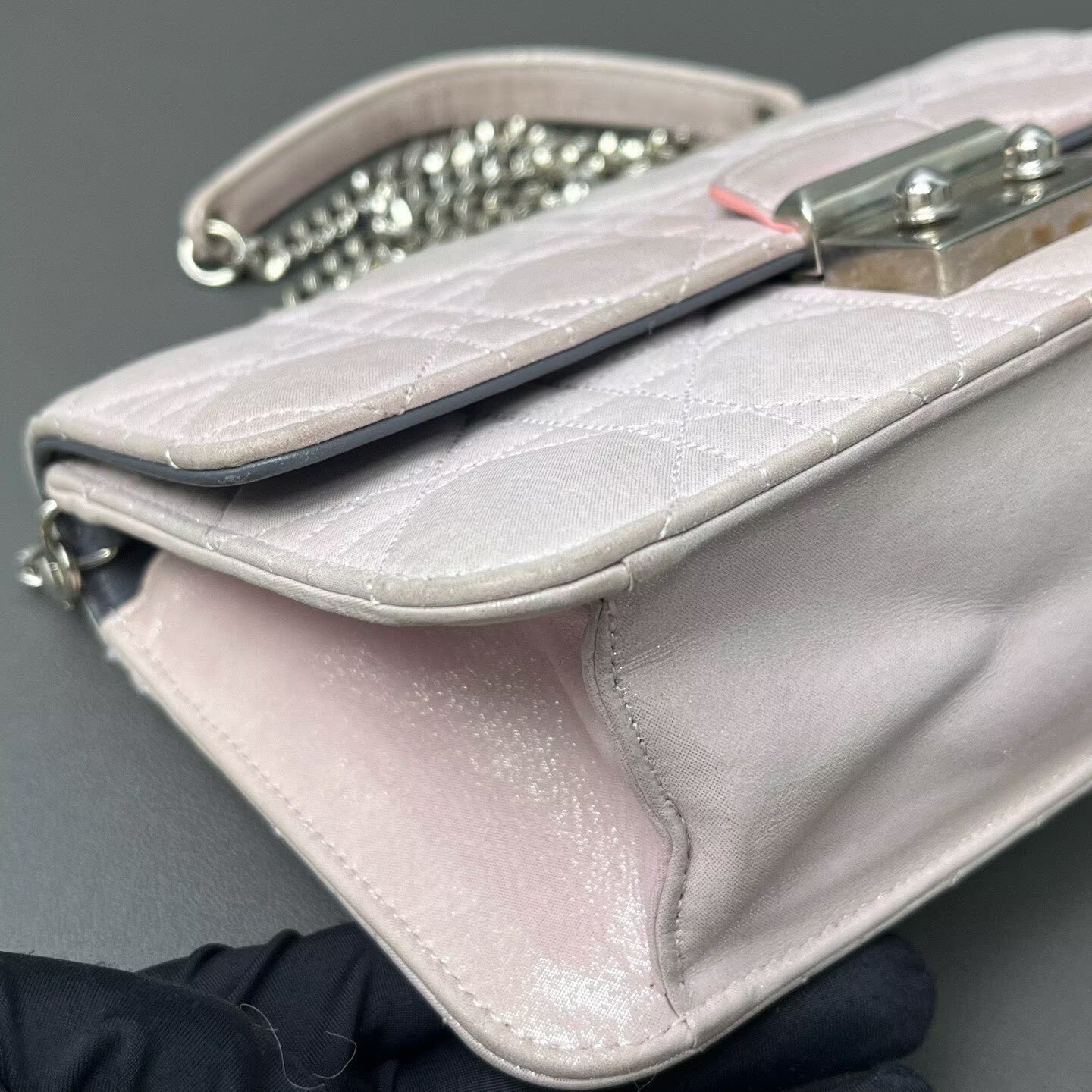 Dior - Wallet on Chain - Pearlescent leather - Pearlescent Pink-Purple with Silver-Tone Hardware - (small)