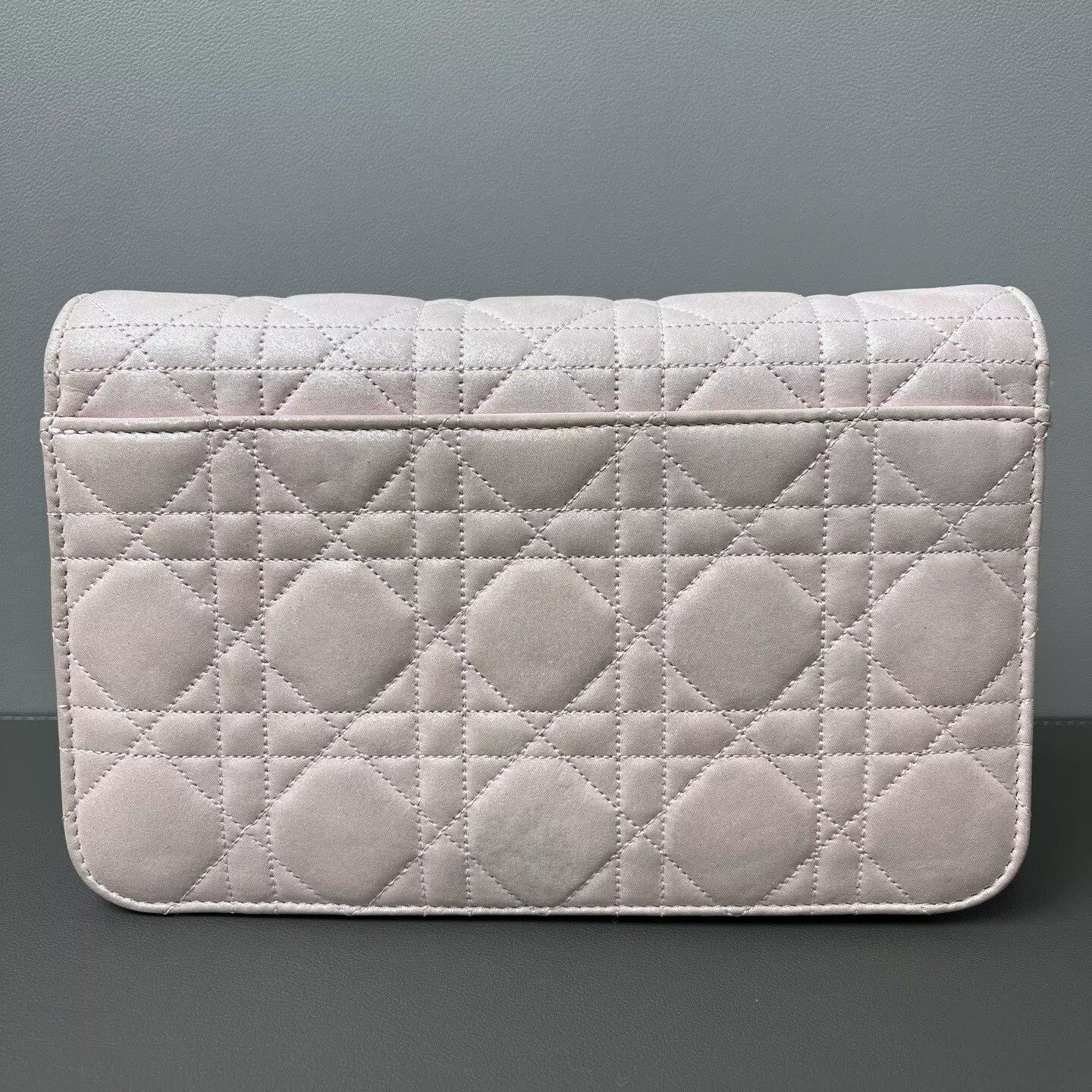 Dior - Wallet on Chain - Pearlescent leather - Pearlescent Pink-Purple with Silver-Tone Hardware - (small)