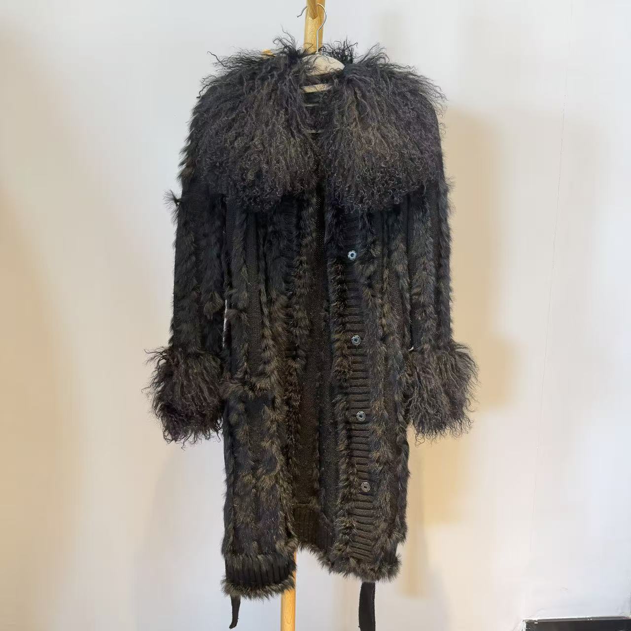 Dolce & Gabbana - Other - Fur - Mongolian Lamb - Black - (36)