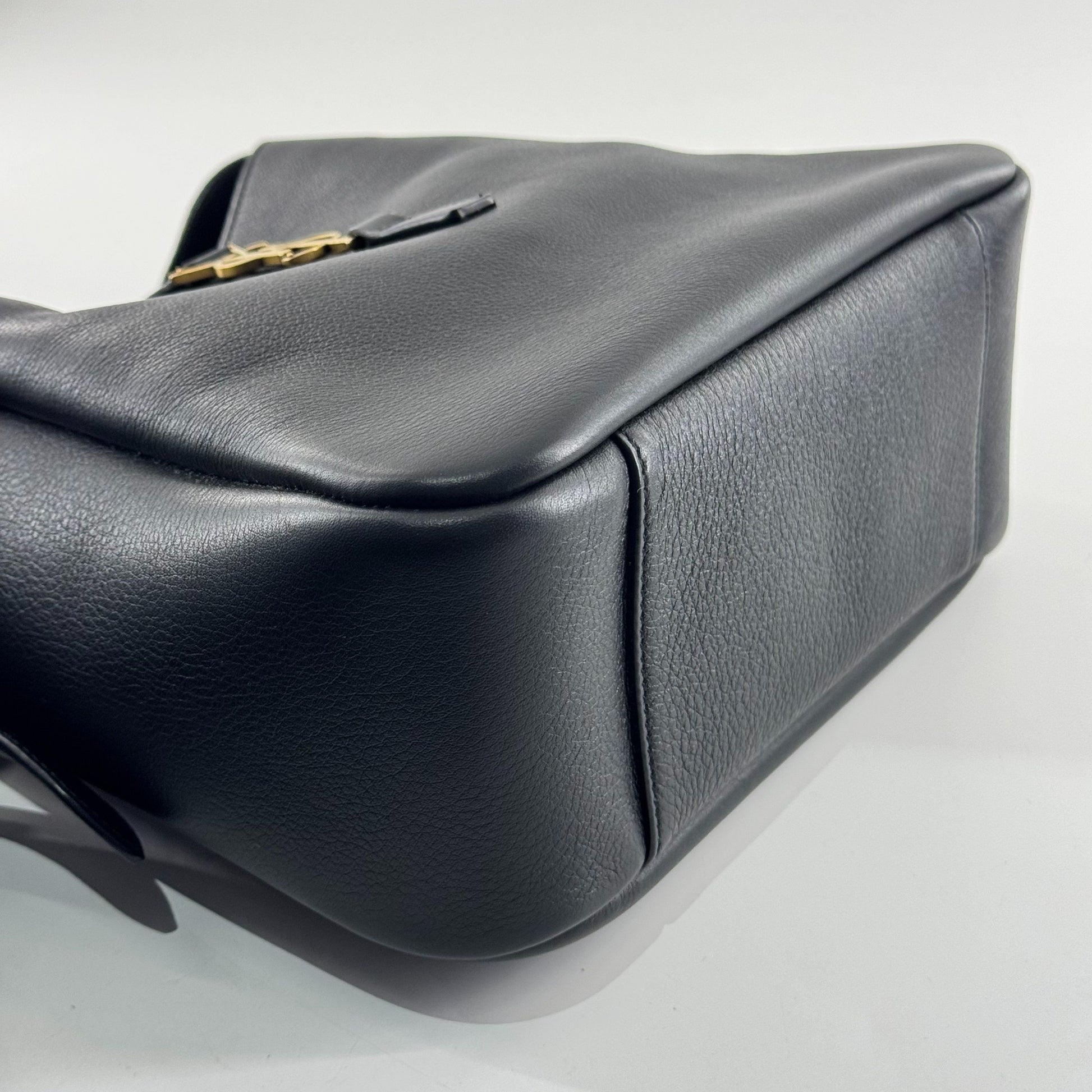 Saint Laurent Hobo Leather Black JG010-011000327017 - view 10