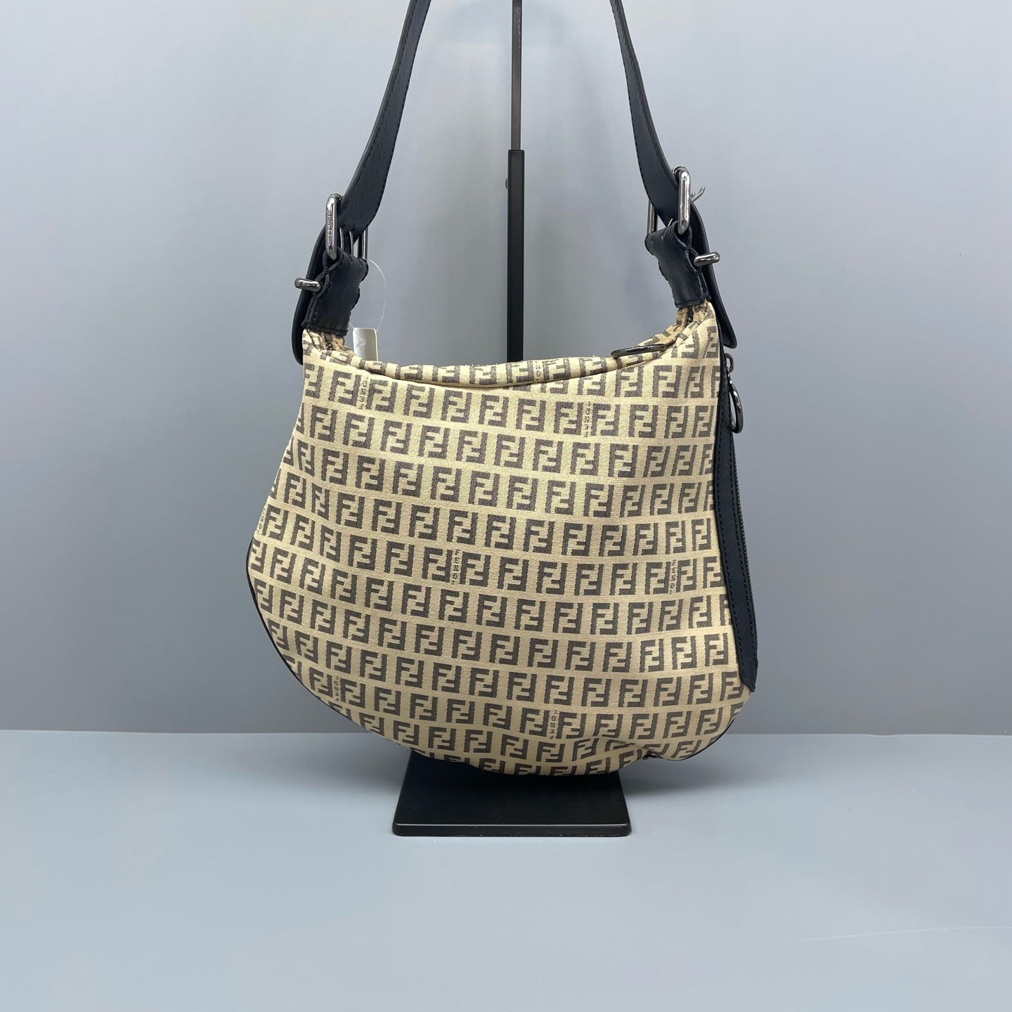 Fendi - Asymmetrical Hobo Bag - Zucca canvas with leather trim - Beige - (Medium)