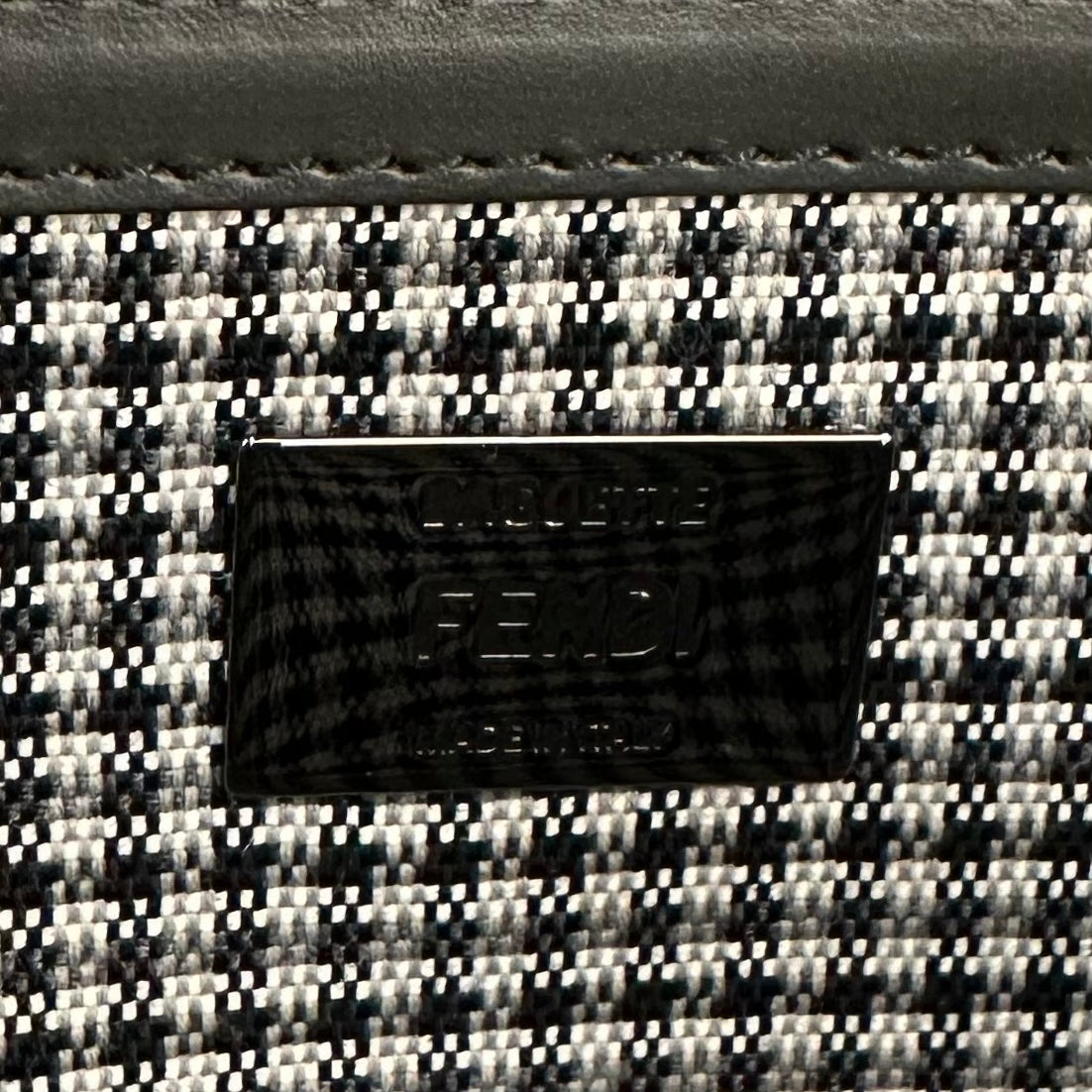Fendi - Baguette - Cloth - Grey