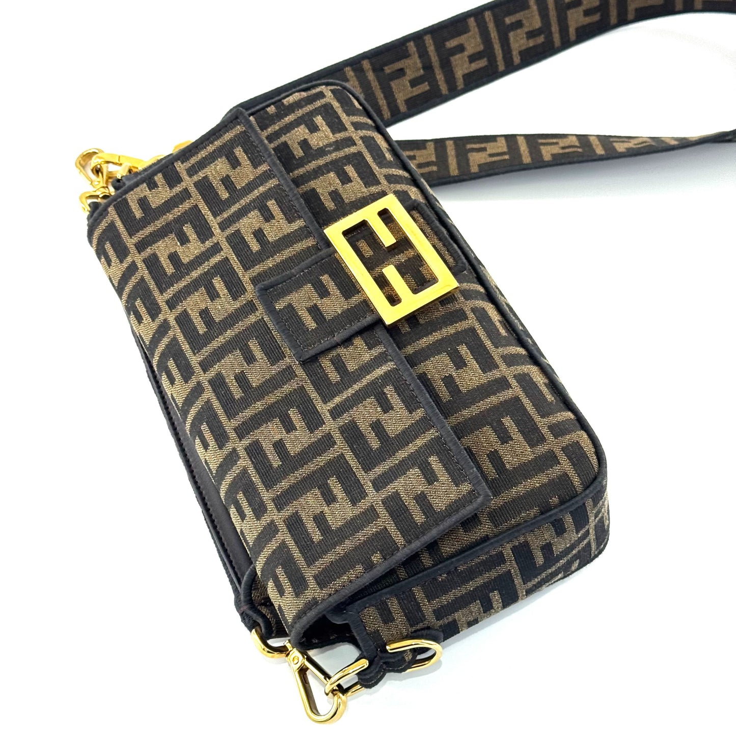 Fendi - Baguette - Canvas and Leather - Brown - (Medium)