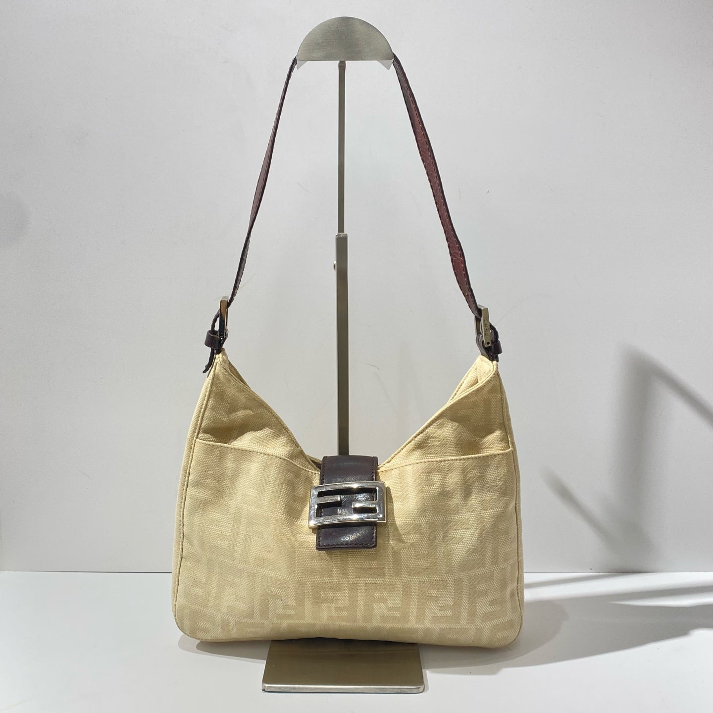Fendi - Baguette - Canvas with leather trim - Beige with brown trim - (Small)