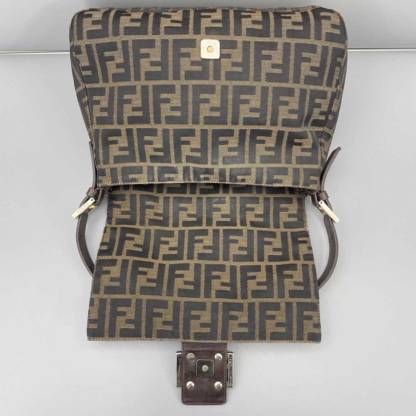 Fendi - Baguette - Canvas with leather trim - Brown - (medium)