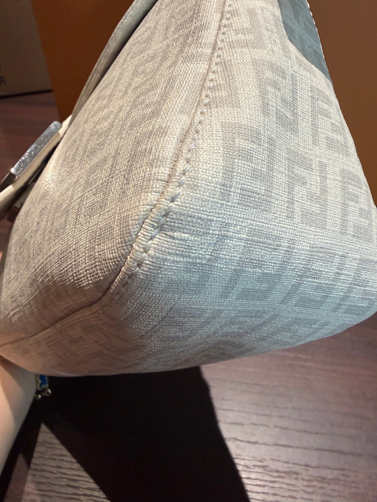Fendi - Baguette - Cloth - Beige