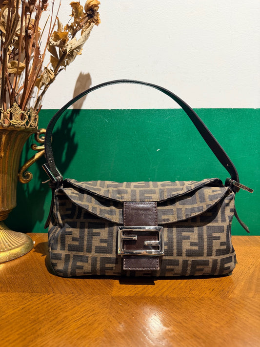 Fendi - Baguette - Cloth - Brown