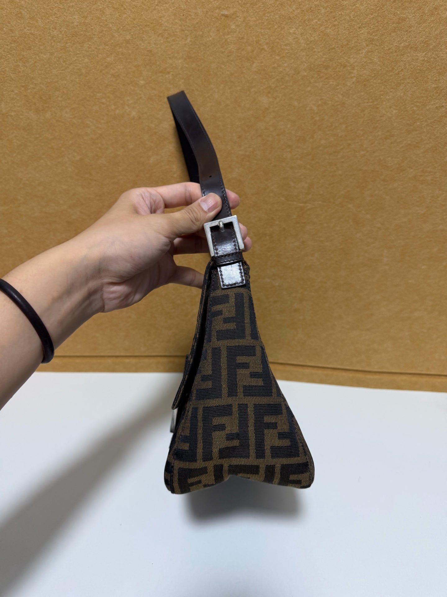 Fendi - Baguette - Cloth - Brown - (large)