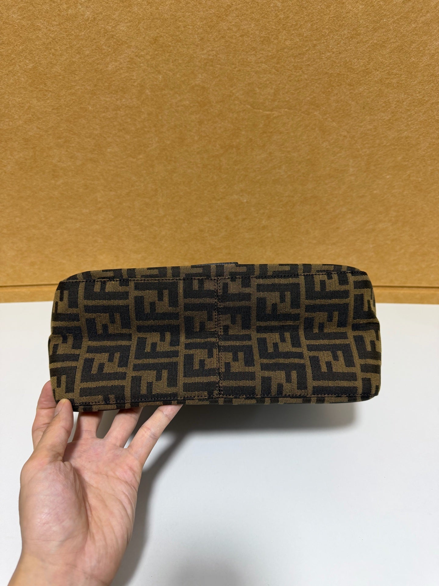 Fendi - Baguette - Cloth - Brown - (large)