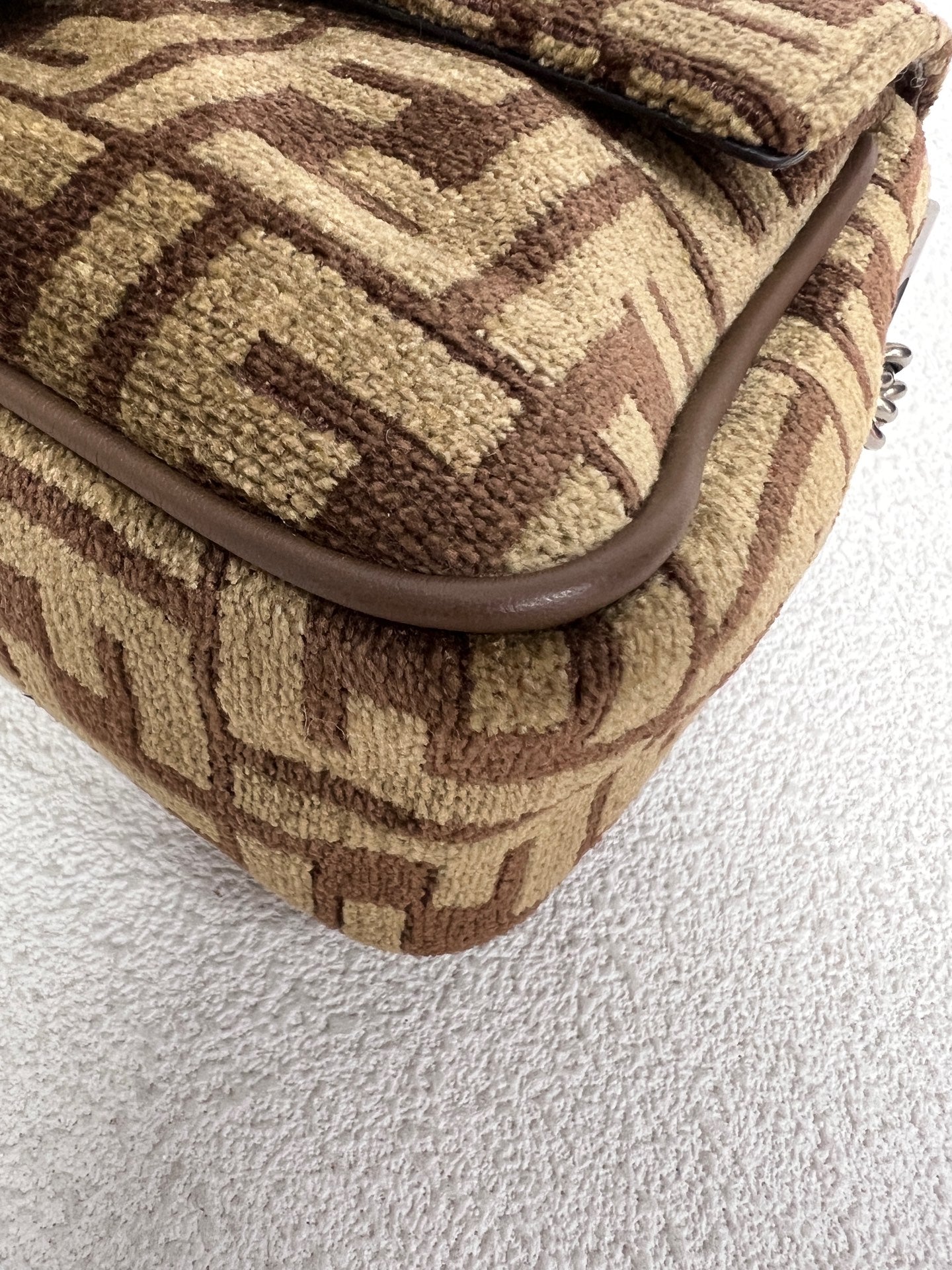 Fendi - Baguette - Cloth - Brown - (medium)