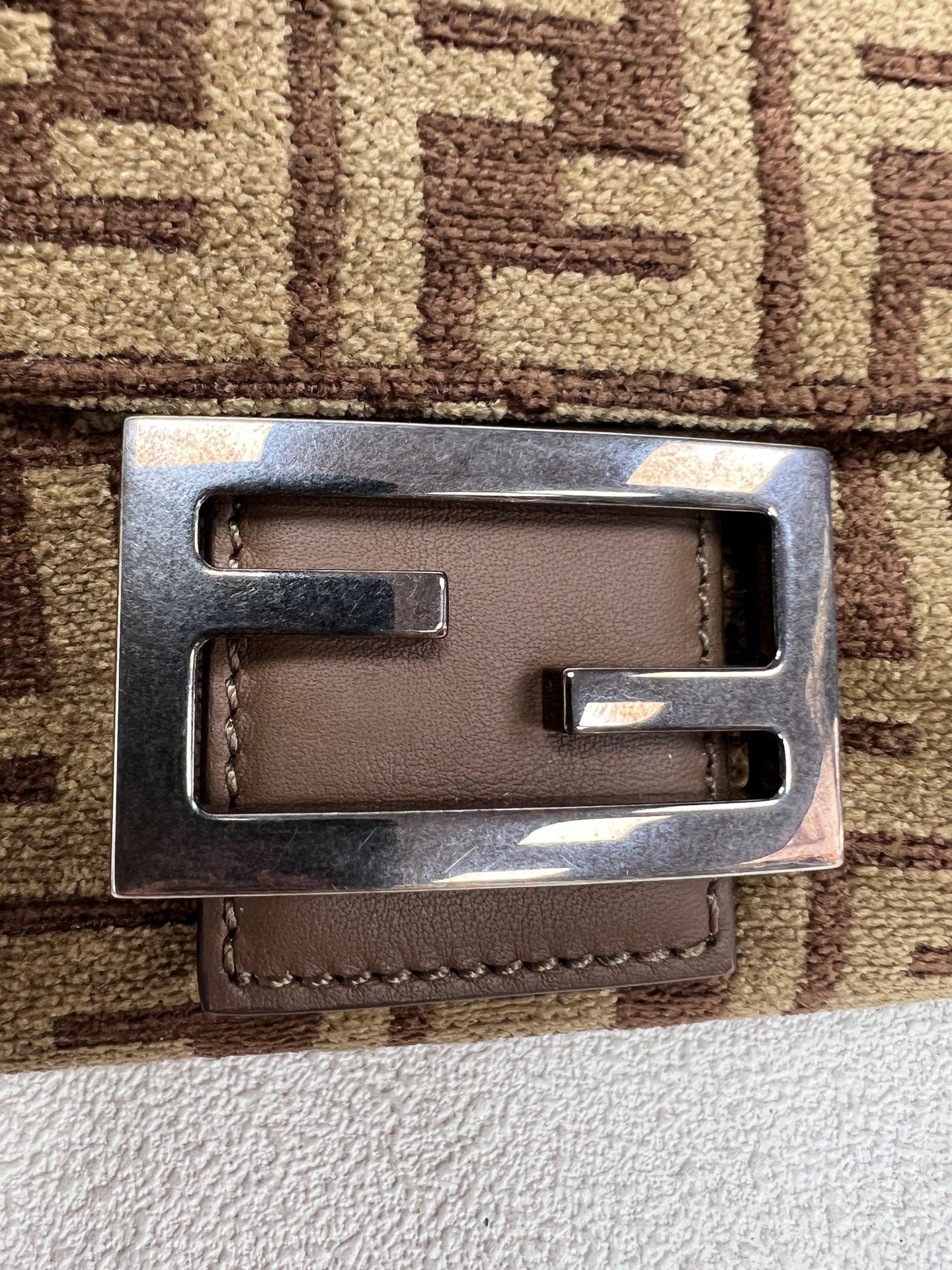 Fendi - Baguette - Cloth - Brown - (medium)
