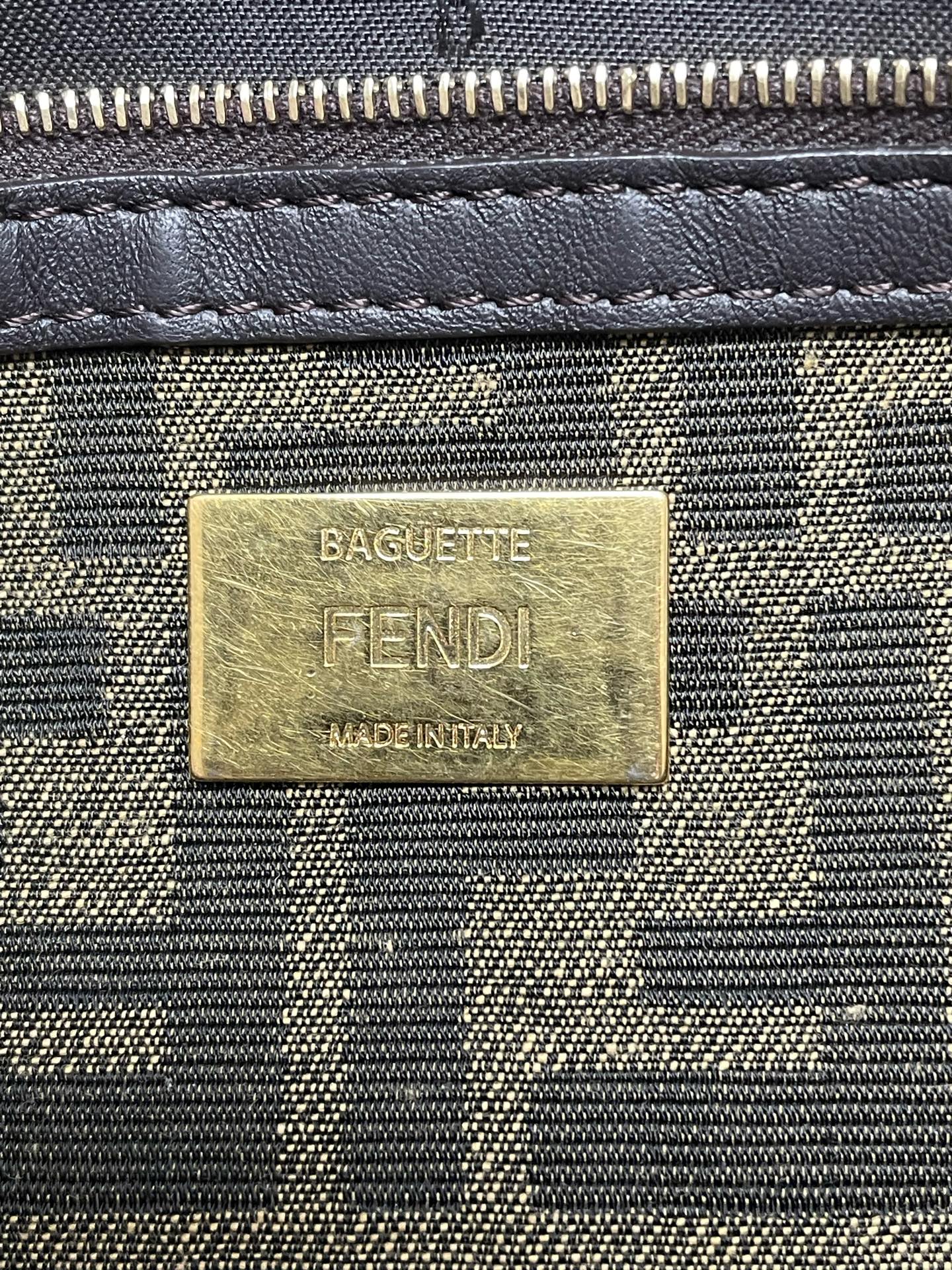 Fendi - Baguette - Cloth - Brown - (medium)