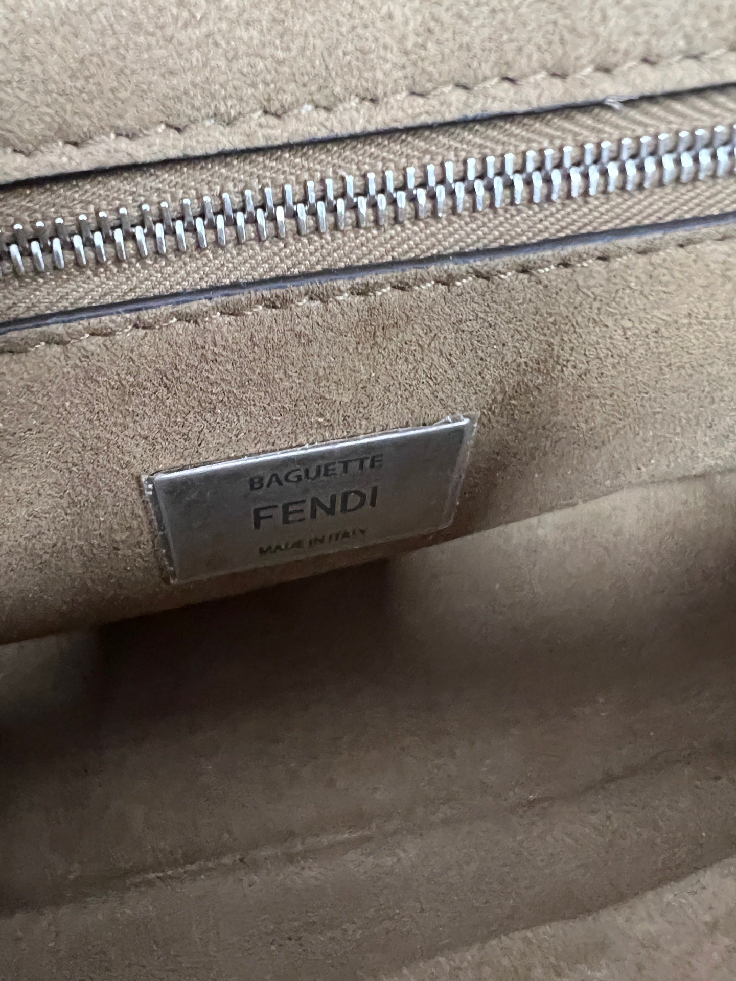 Fendi - Baguette - Cloth - Brown - (medium)