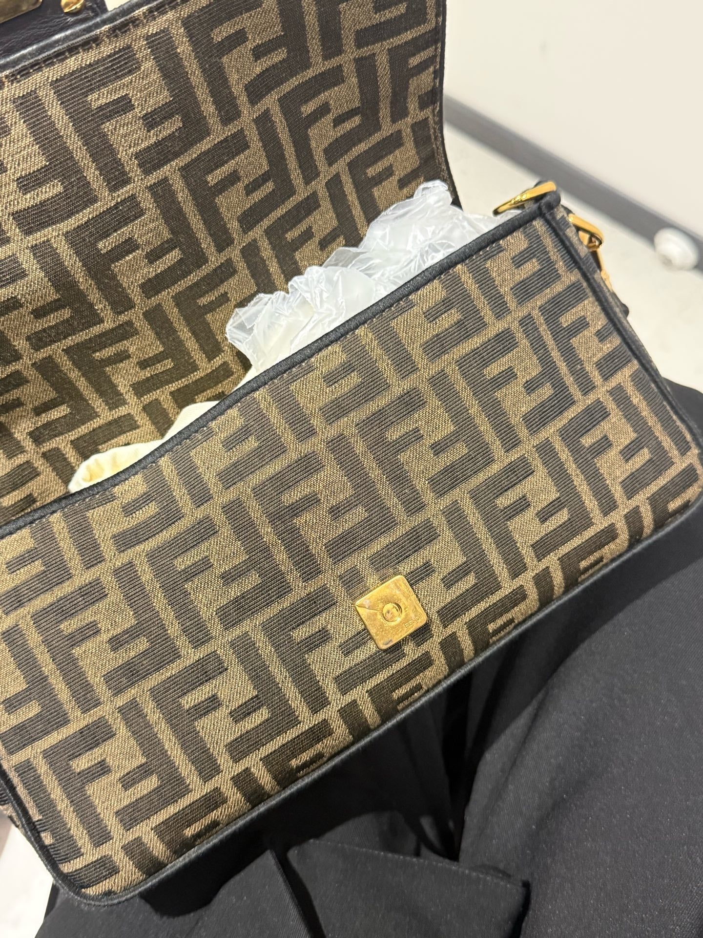 Fendi - Baguette - Cloth - Brown - (medium)