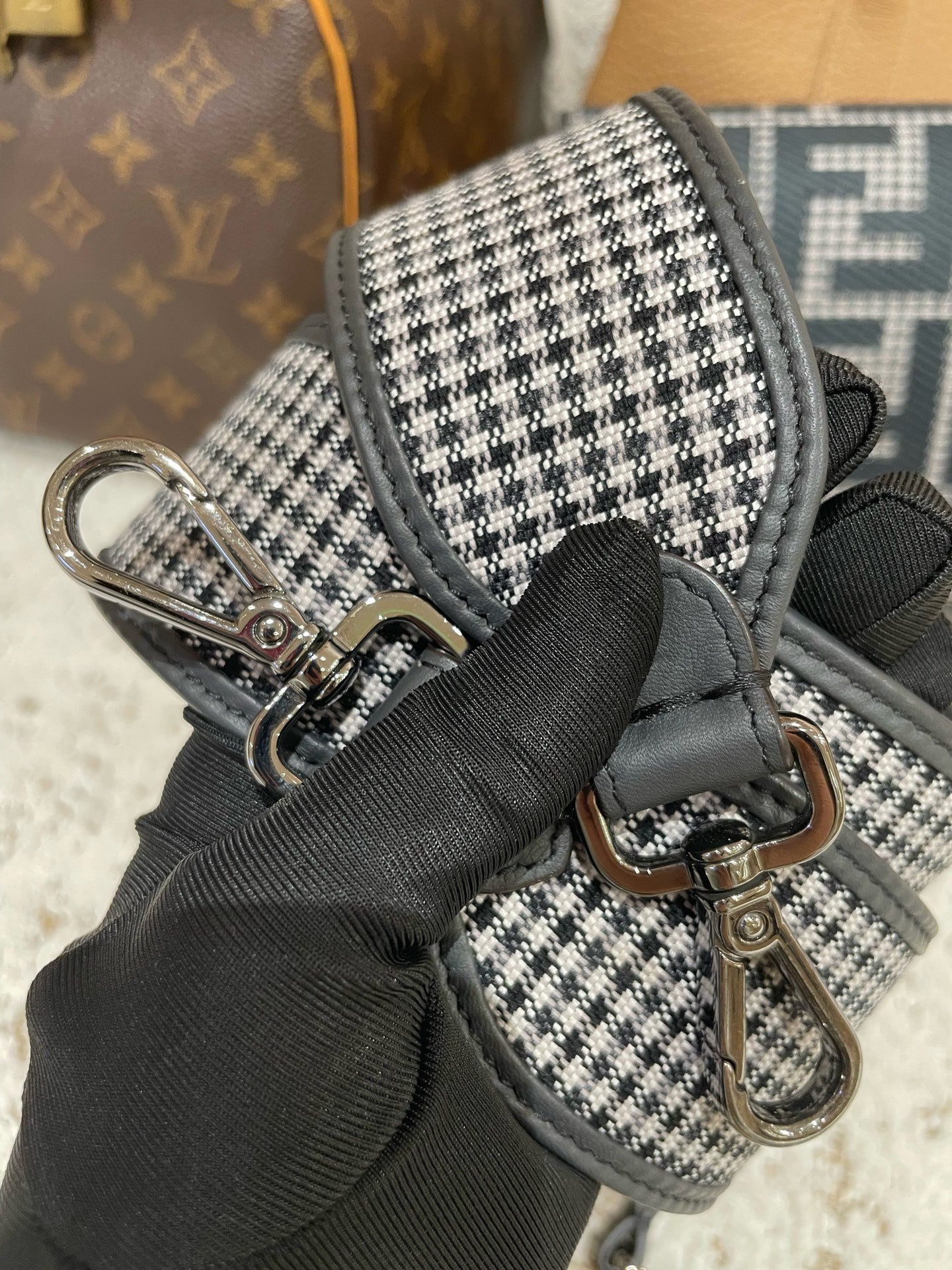 Fendi - Baguette - Cloth - Grey - (Small)