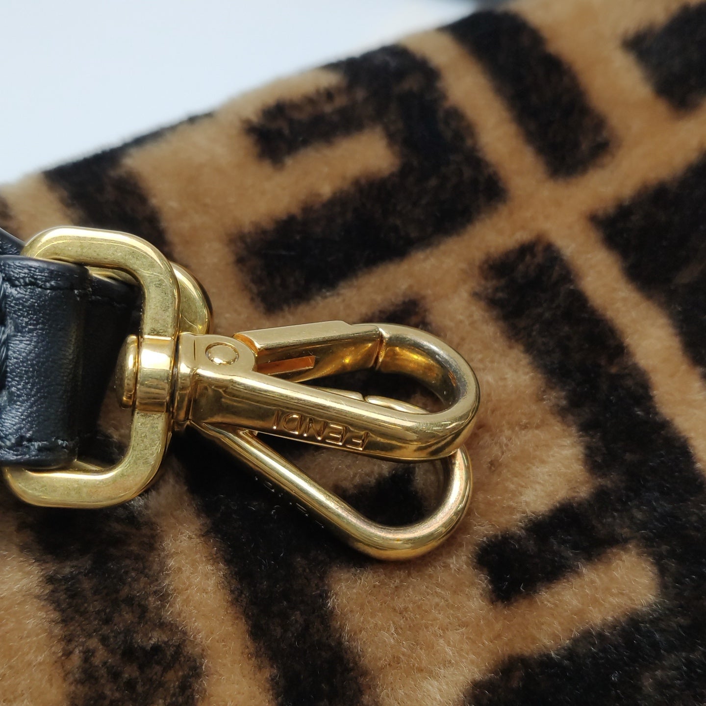 Fendi - Baguette - Fur - Other - Multicolour - (medium)