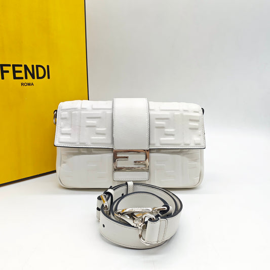 Fendi - Baguette - Grained leather with embossed FF pattern - White - (Medium)