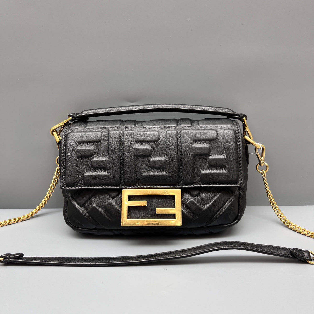 Fendi - Baguette - Leather - Black - (mini)