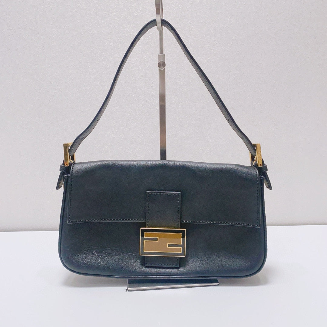 Fendi - Baguette - Leather - Black - (small)