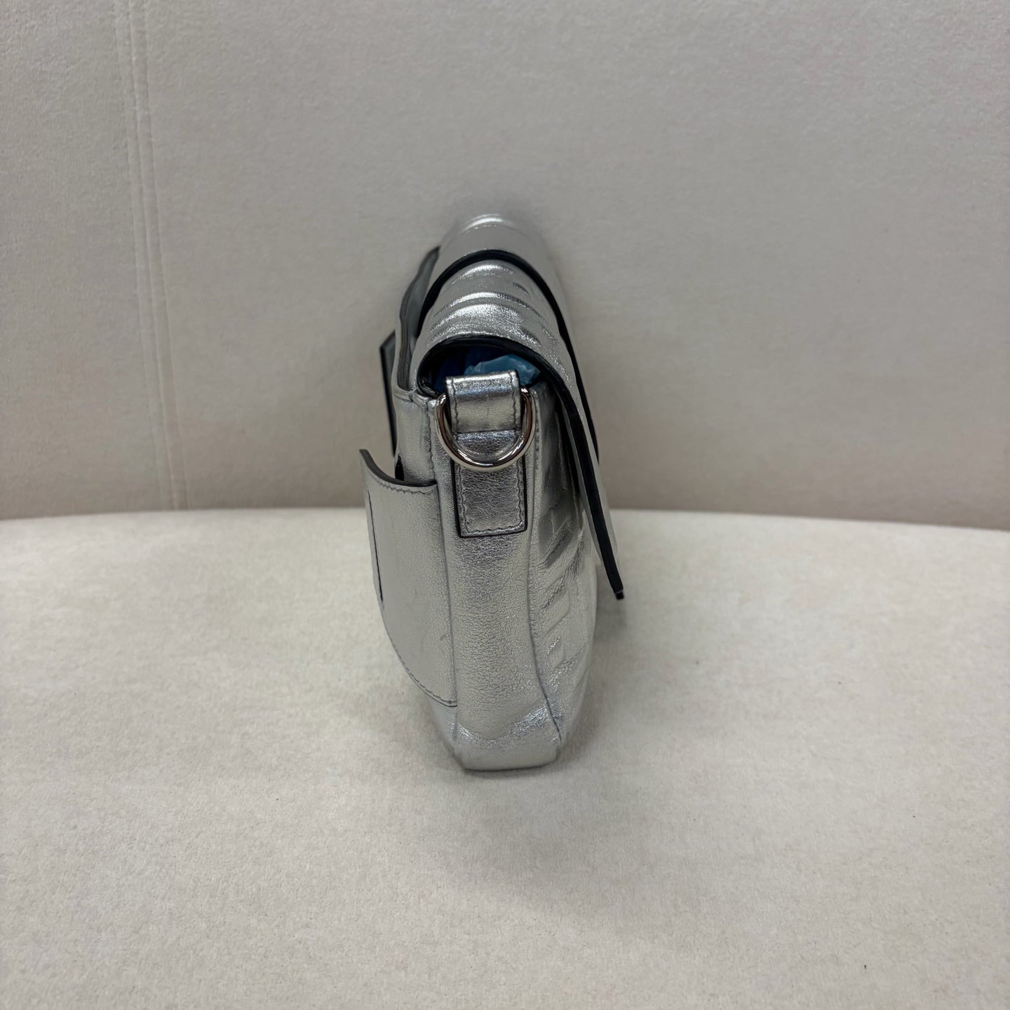 Fendi - Baguette - Leather - Silver - (medium)