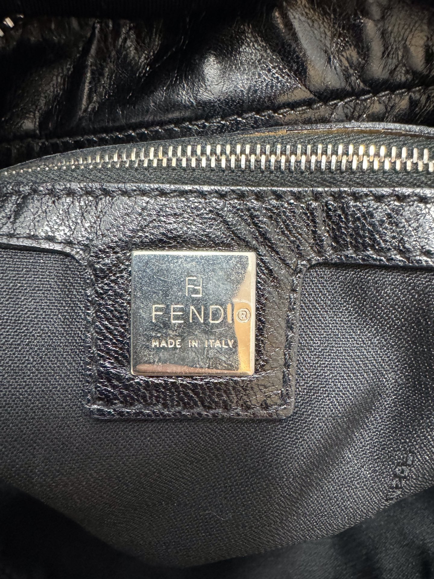 Fendi - Baguette - Suede - Black - (medium)
