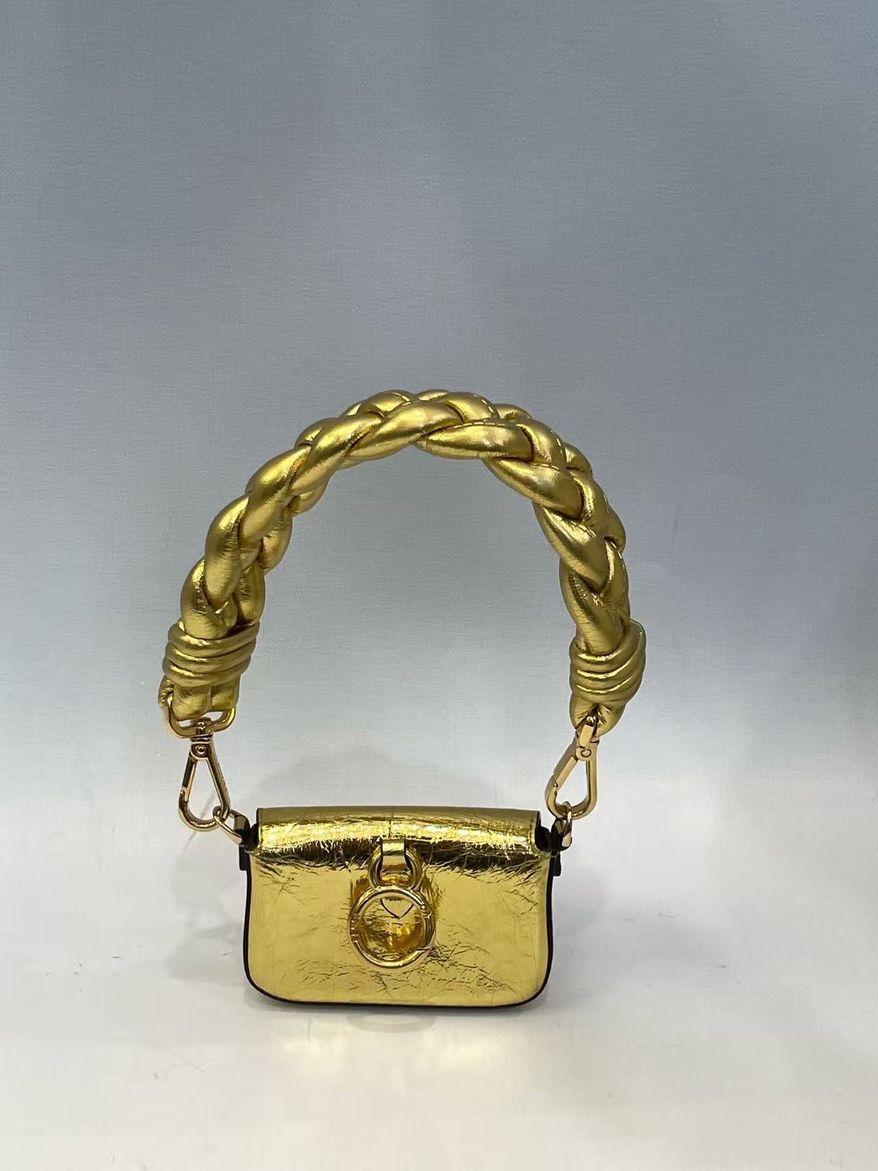 Fendi - Baguette Ultra-Mini - Metallic crinkled leather - Gold - (mini)
