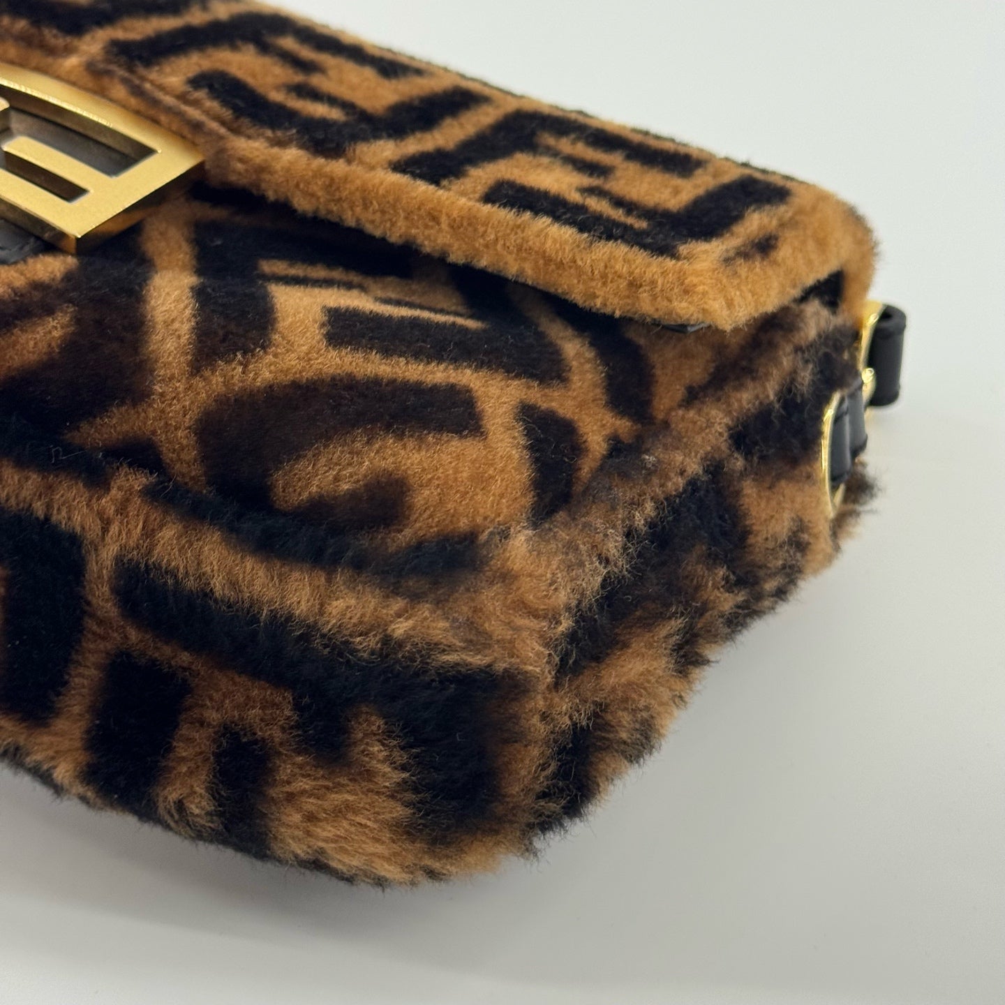 Fendi - Baguette - Wool - Brown - (medium)