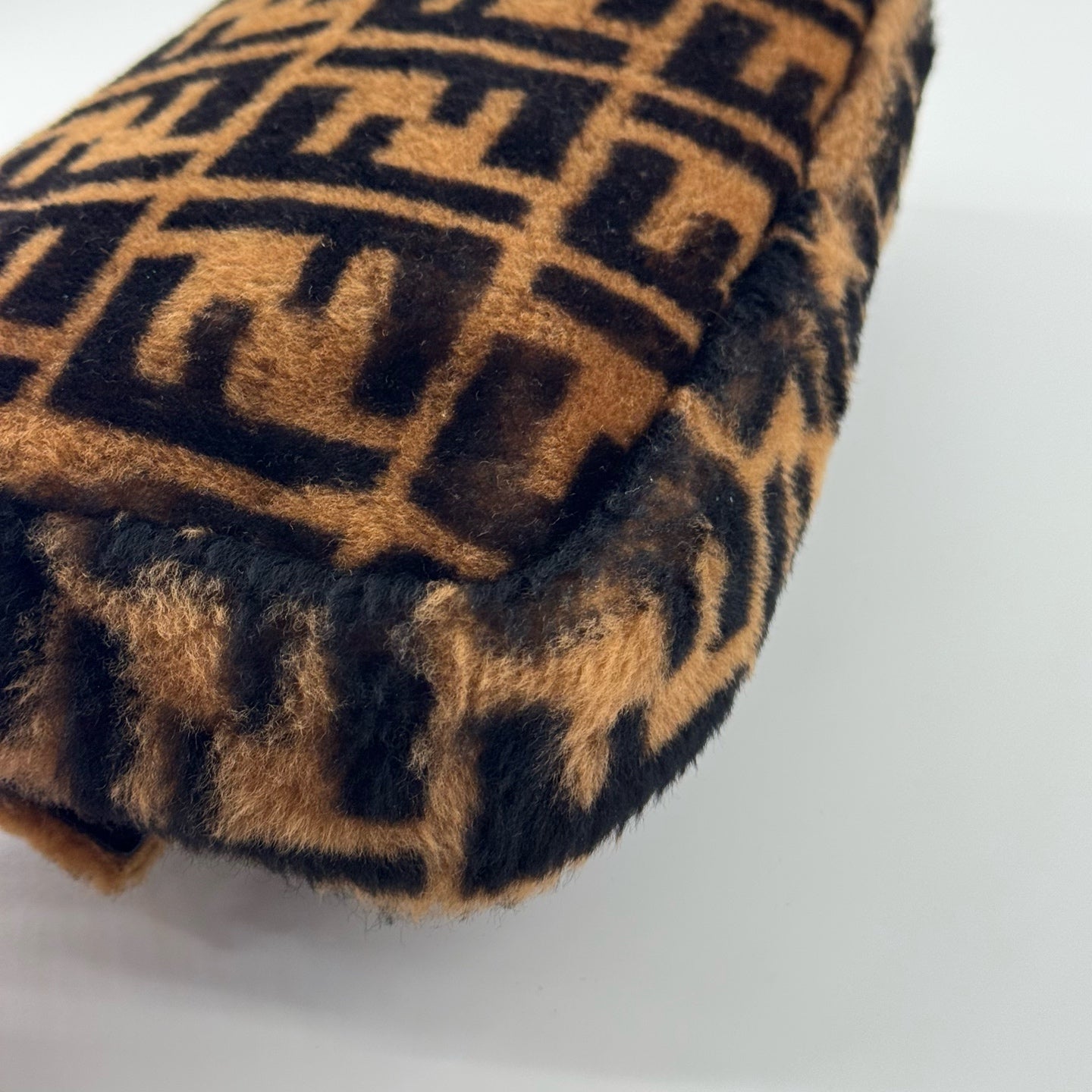 Fendi - Baguette - Wool - Brown - (medium)