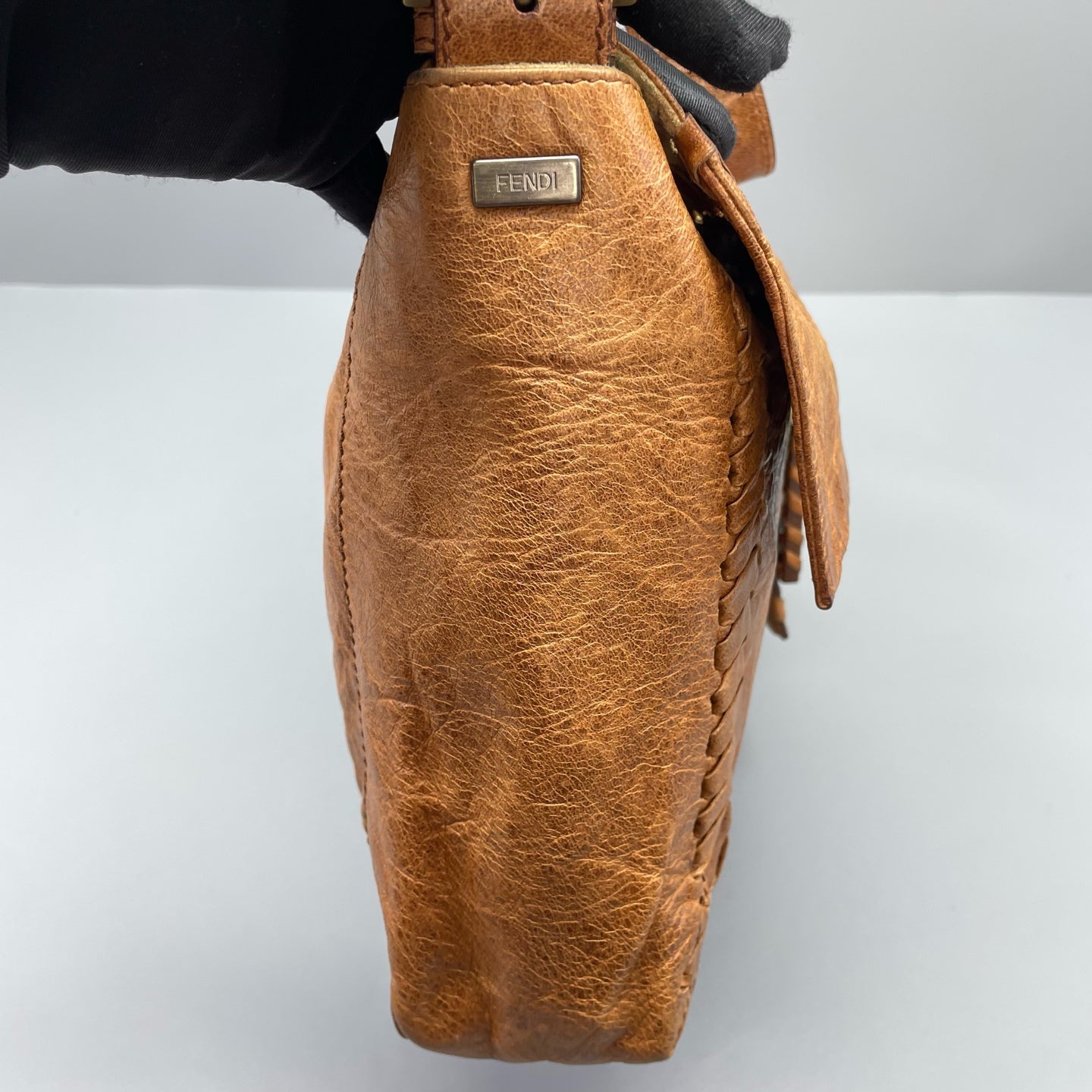 Fendi - Baguette Woven Shoulder Bag - Distressed Leather with Woven Detailing - Brown - (medium)