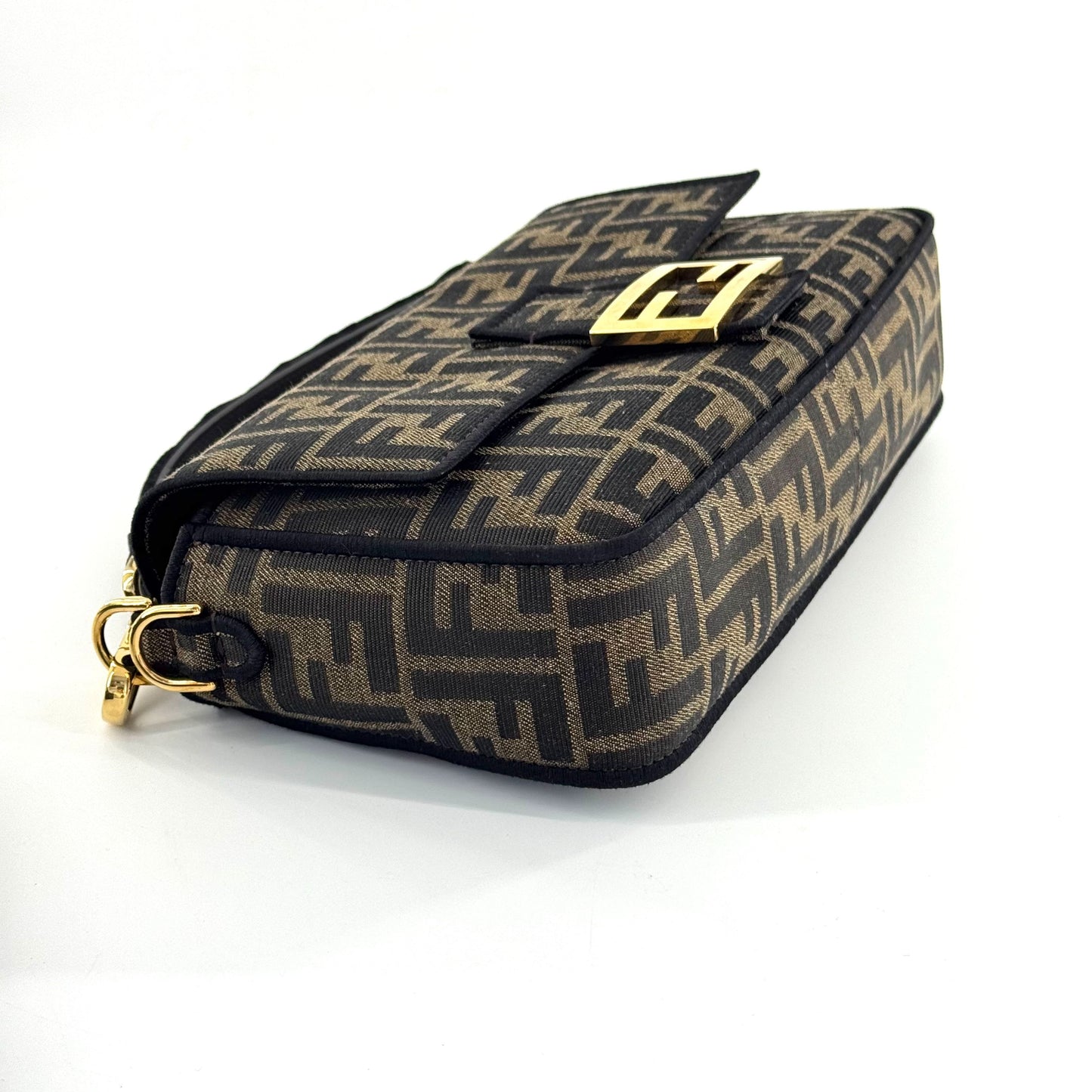 Fendi - Baguette - Zucca canvas with leather trim - Brown and Black with Gold-Tone Hardware - (Medium)