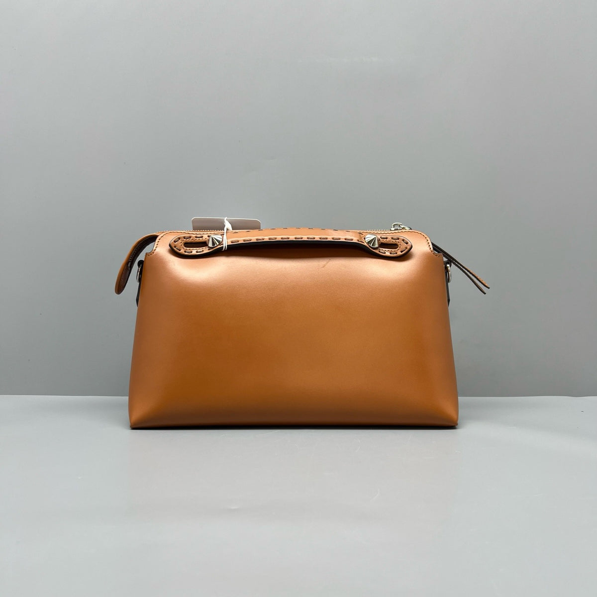 Fendi - By The Way Medium - Leather - Camel - (medium)