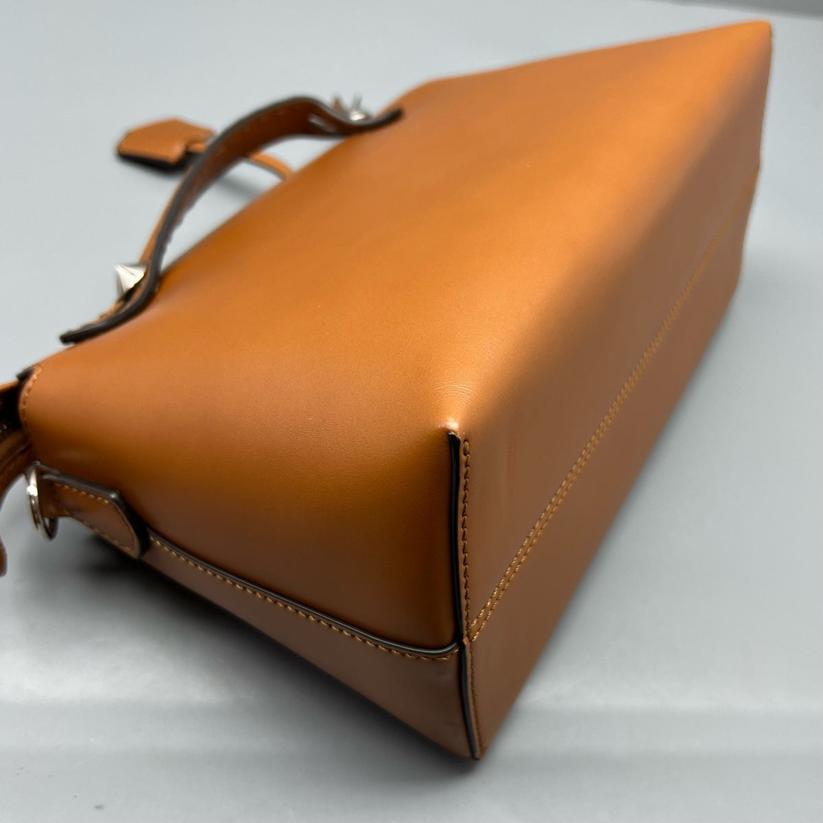 Fendi - By The Way Medium - Leather - Camel - (medium)