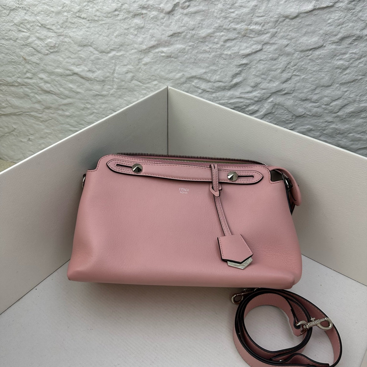 Fendi - By The Way Medium - Leather - Pink - (Medium)
