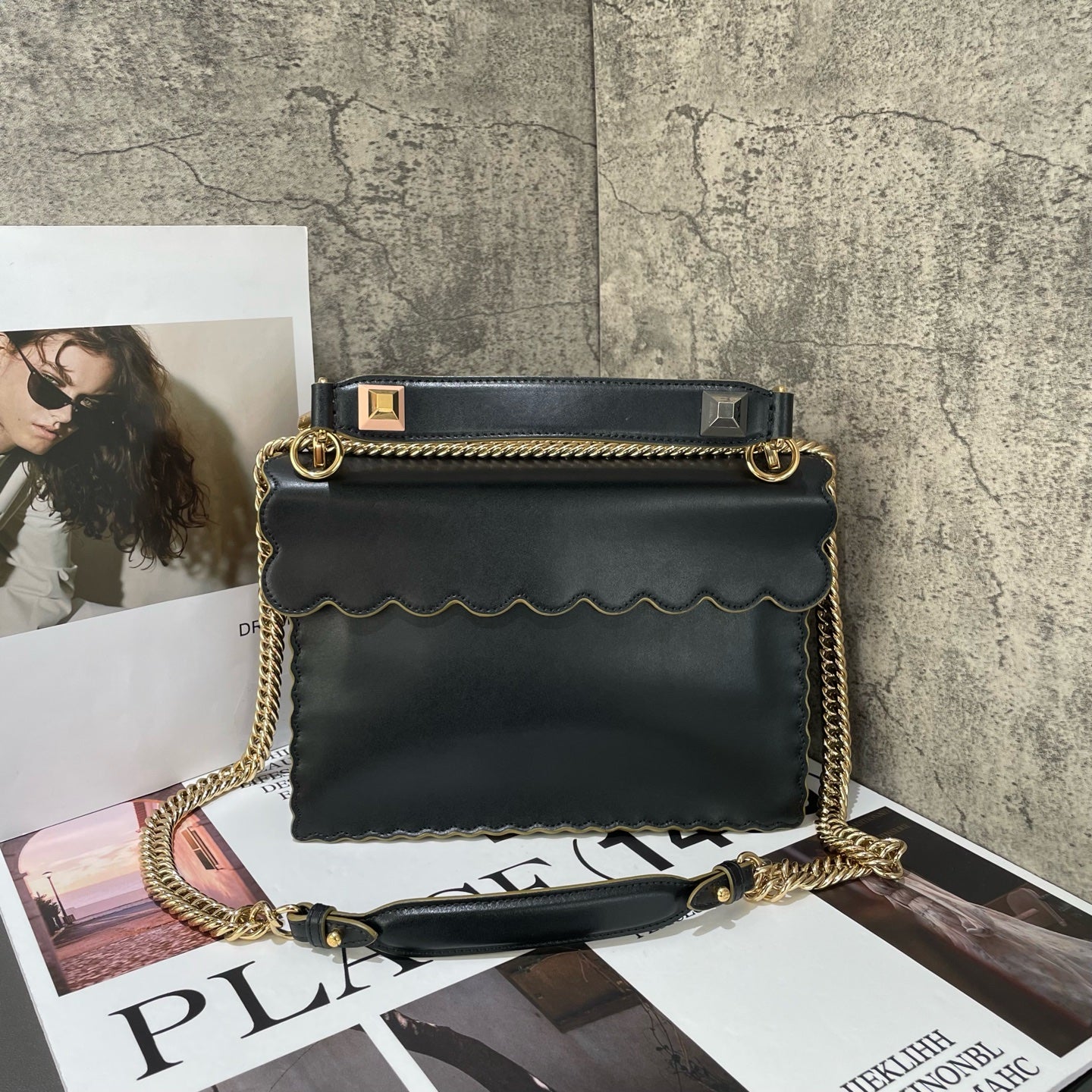 Fendi - Can I Medium Runway Accordion Bag - Leather - Black - (medium)