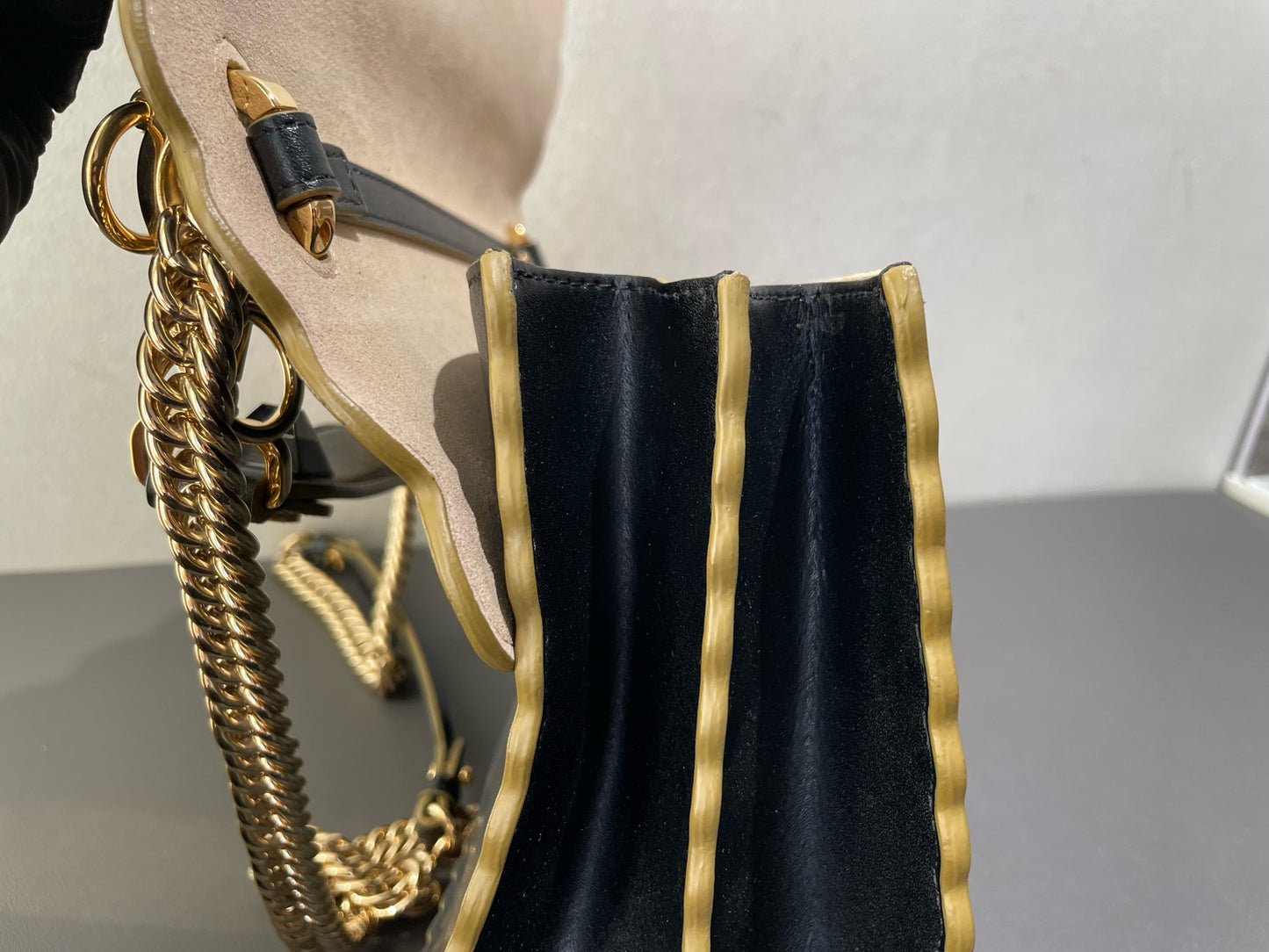 Fendi - Can I Medium Runway Accordion Bag - Leather - Black - (medium)