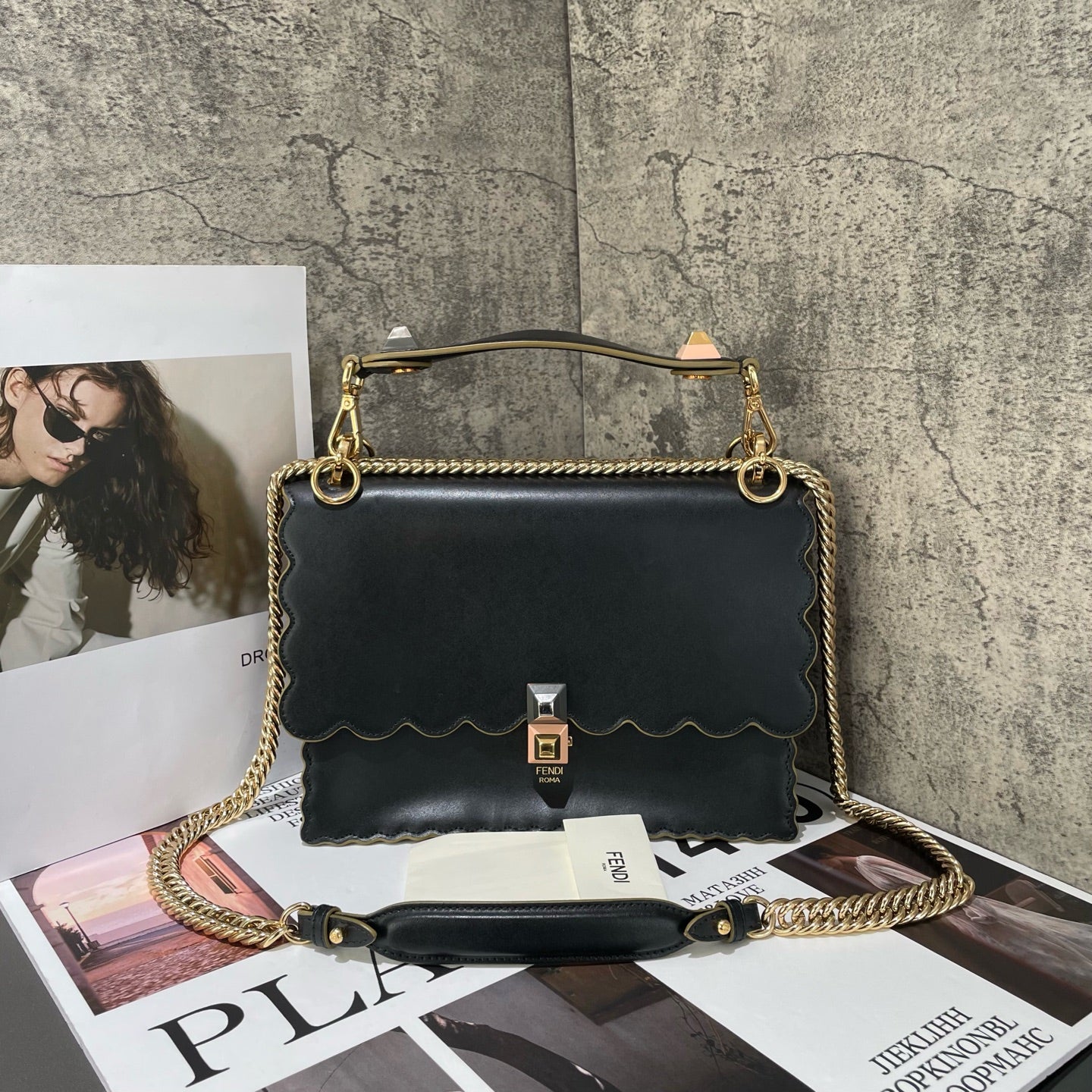 Fendi - Can I Medium Runway Accordion Bag - Leather - Black - (medium)
