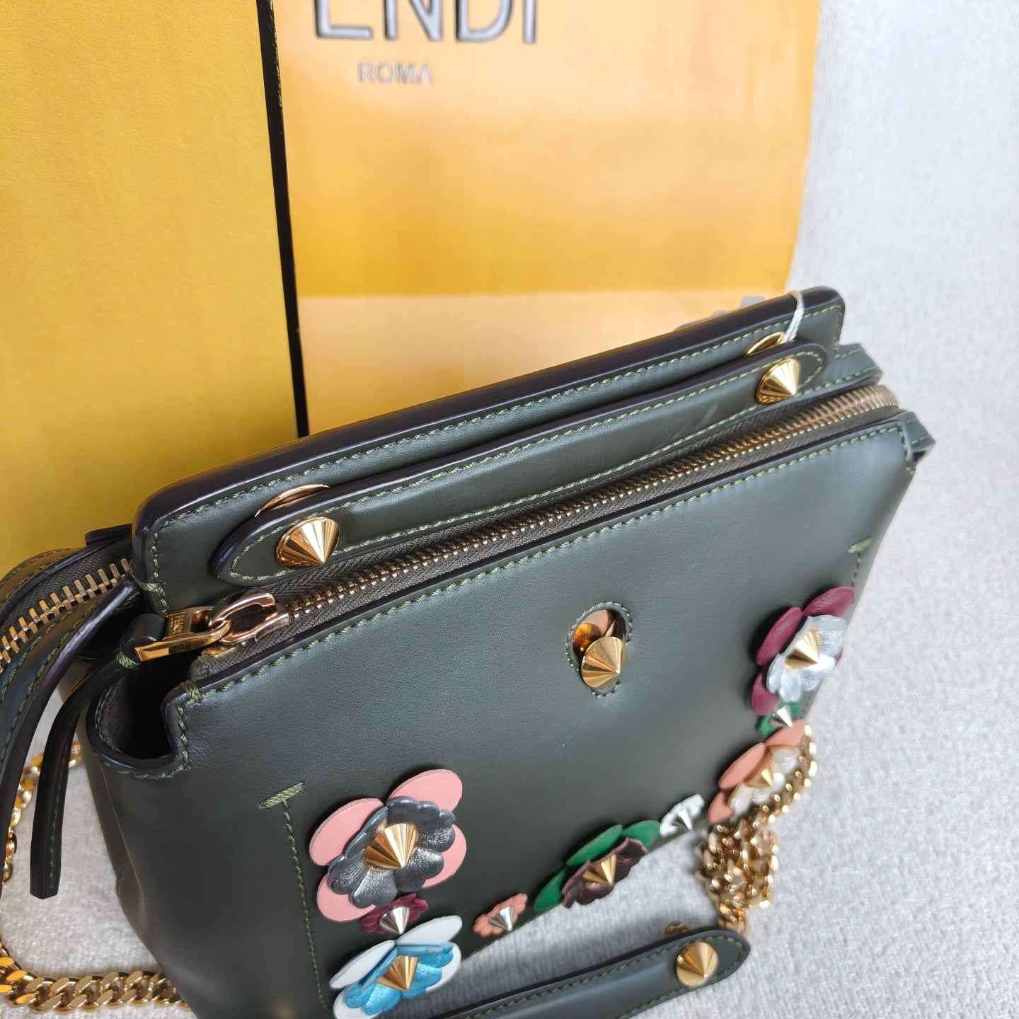 Fendi - Dotcom Rivet Flower Chain Bag - Leather - Green - (Small)